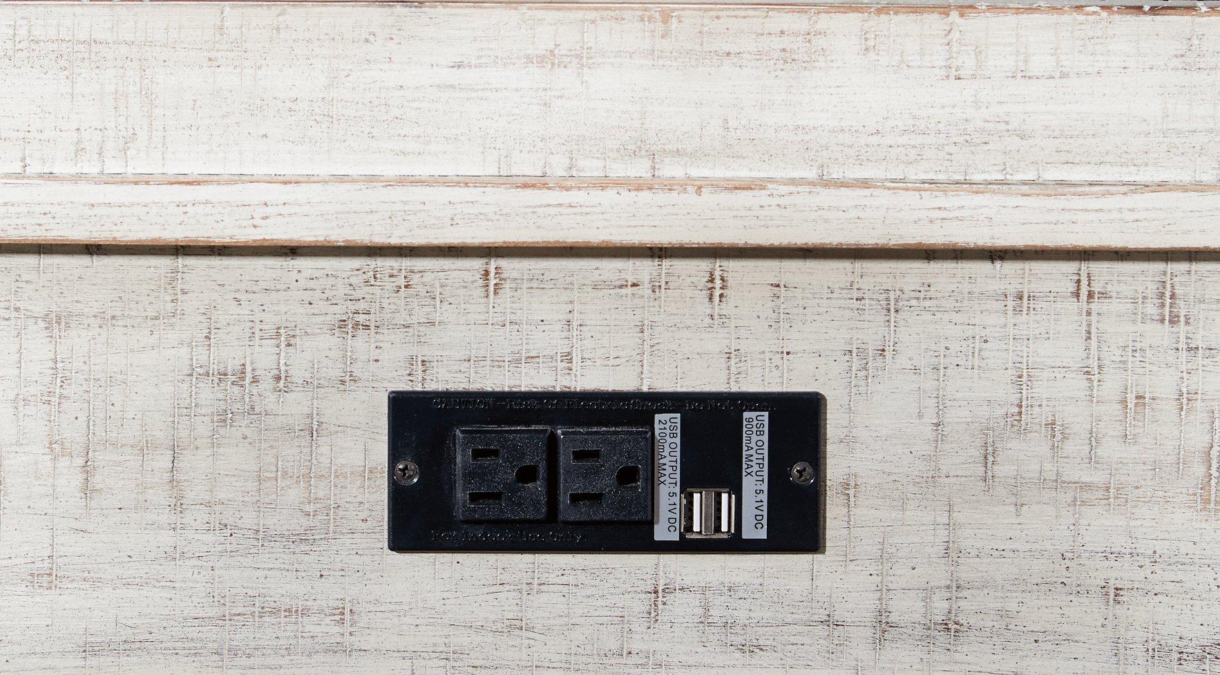 Carynhurst Home Office Set - Romeo & Juliet Furniture (Warren,MI)