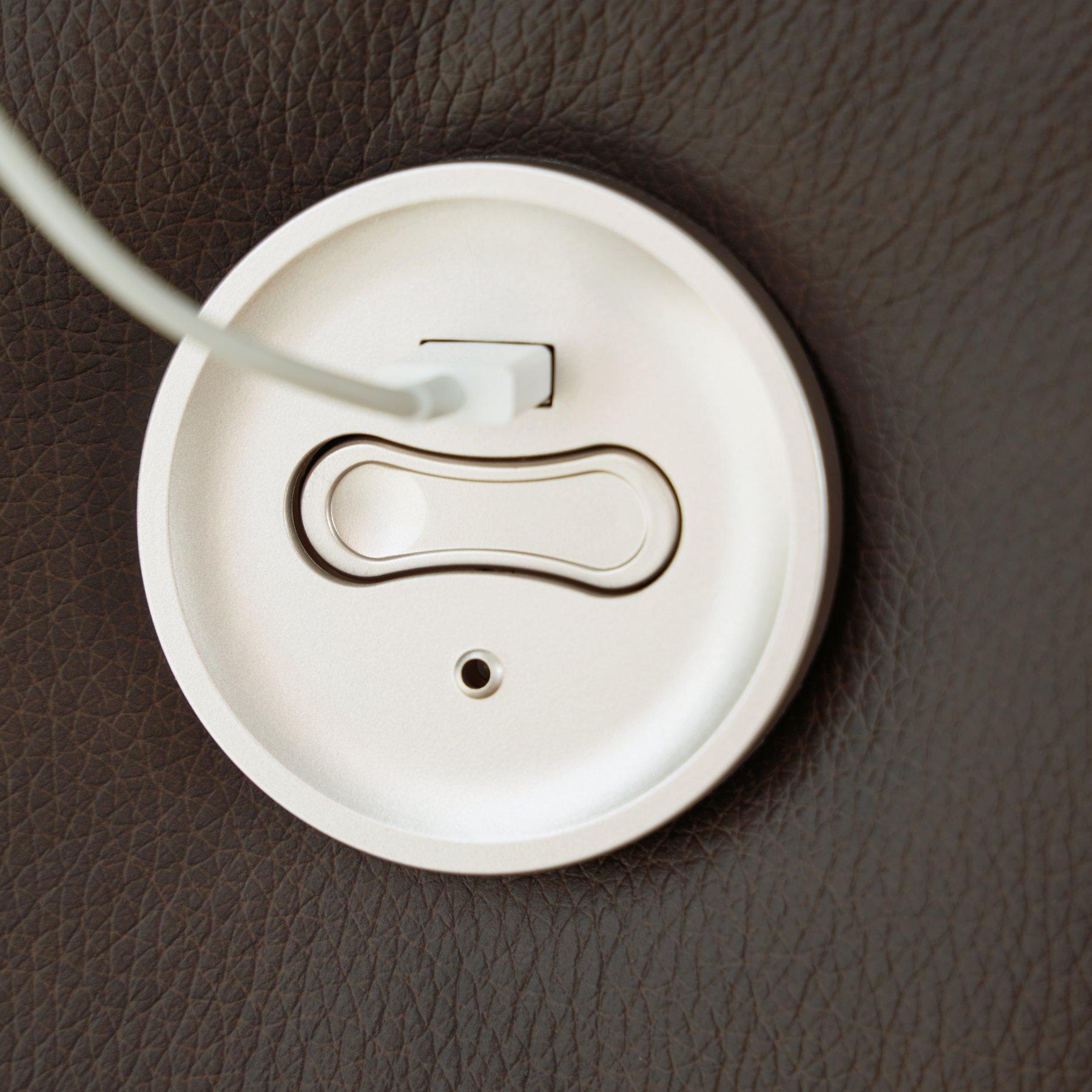 Leesworth Living Room Set - Romeo & Juliet Furniture (Warren,MI)