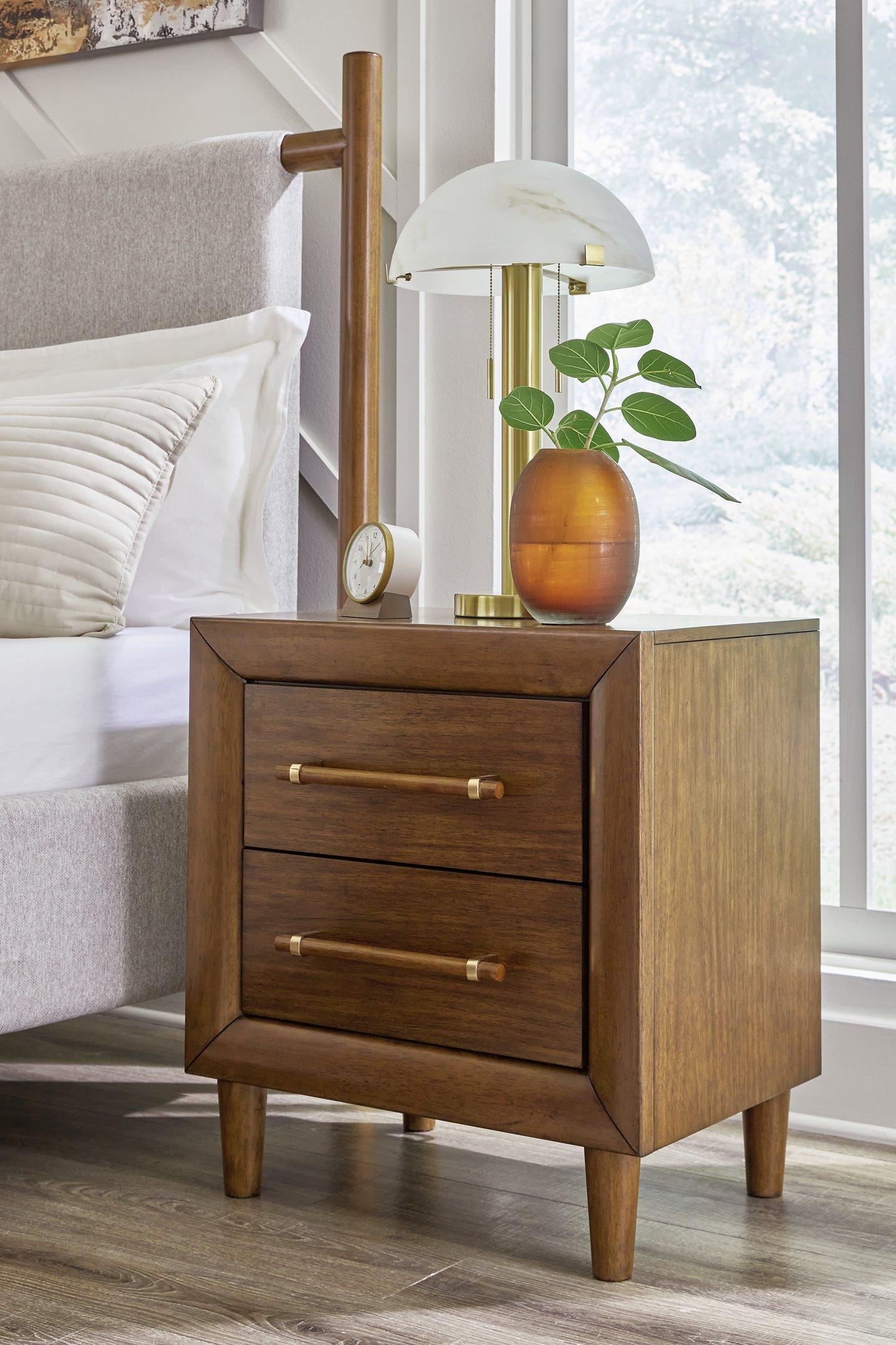 Lyncott Bedroom Set - Romeo & Juliet Furniture (Warren,MI)