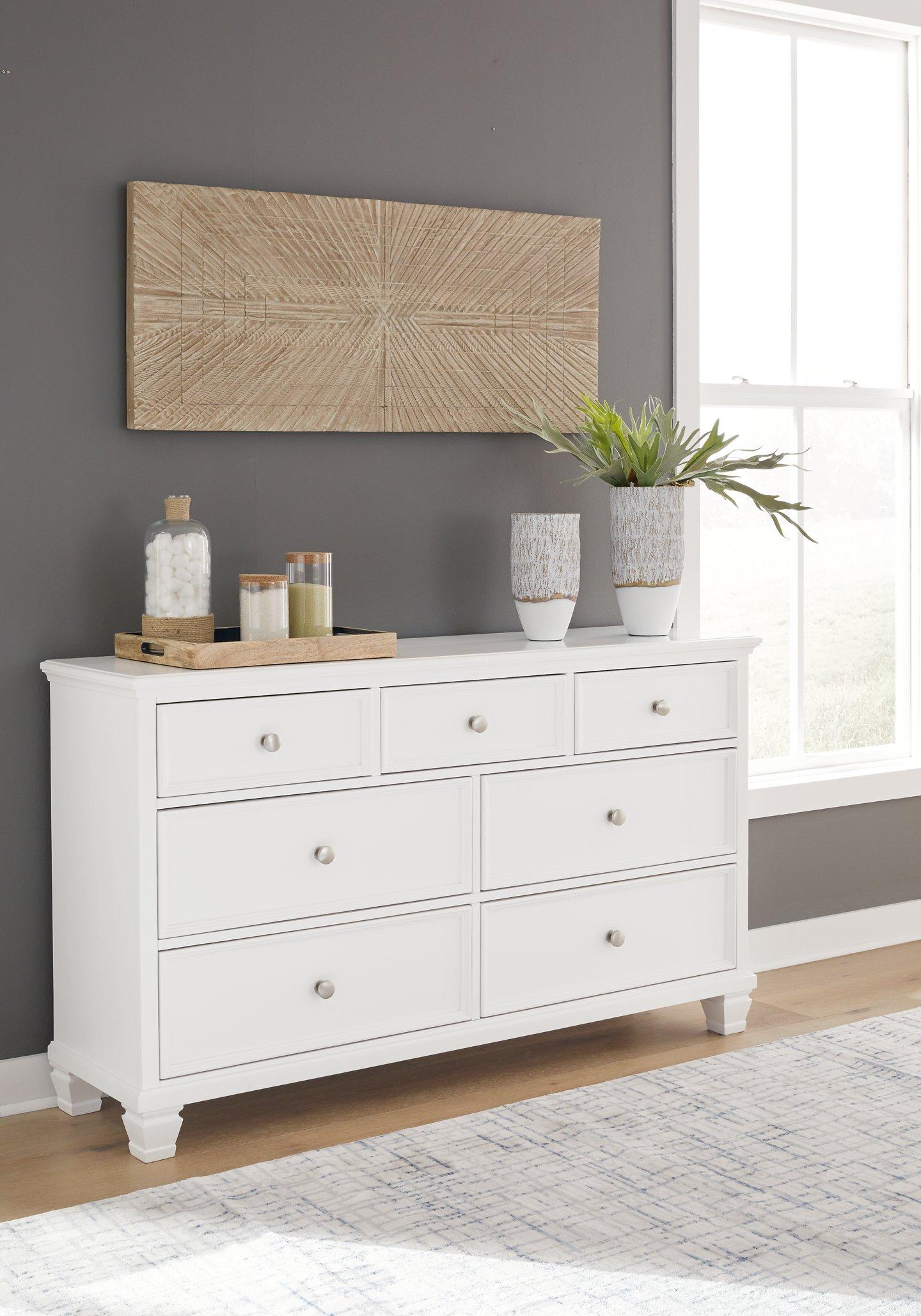 Fortman Dresser - Romeo & Juliet Furniture (Warren,MI)