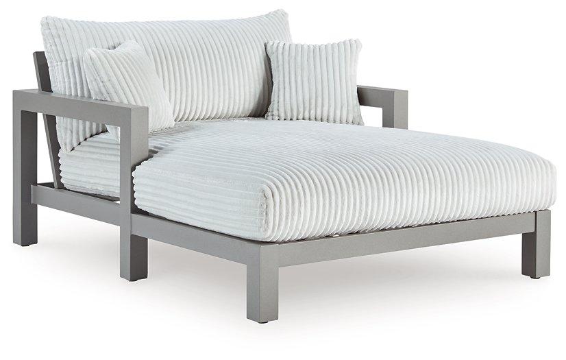 Hurley Park Outdoor Chaise Lounge with Cushion - Romeo & Juliet Furniture (Warren,MI)