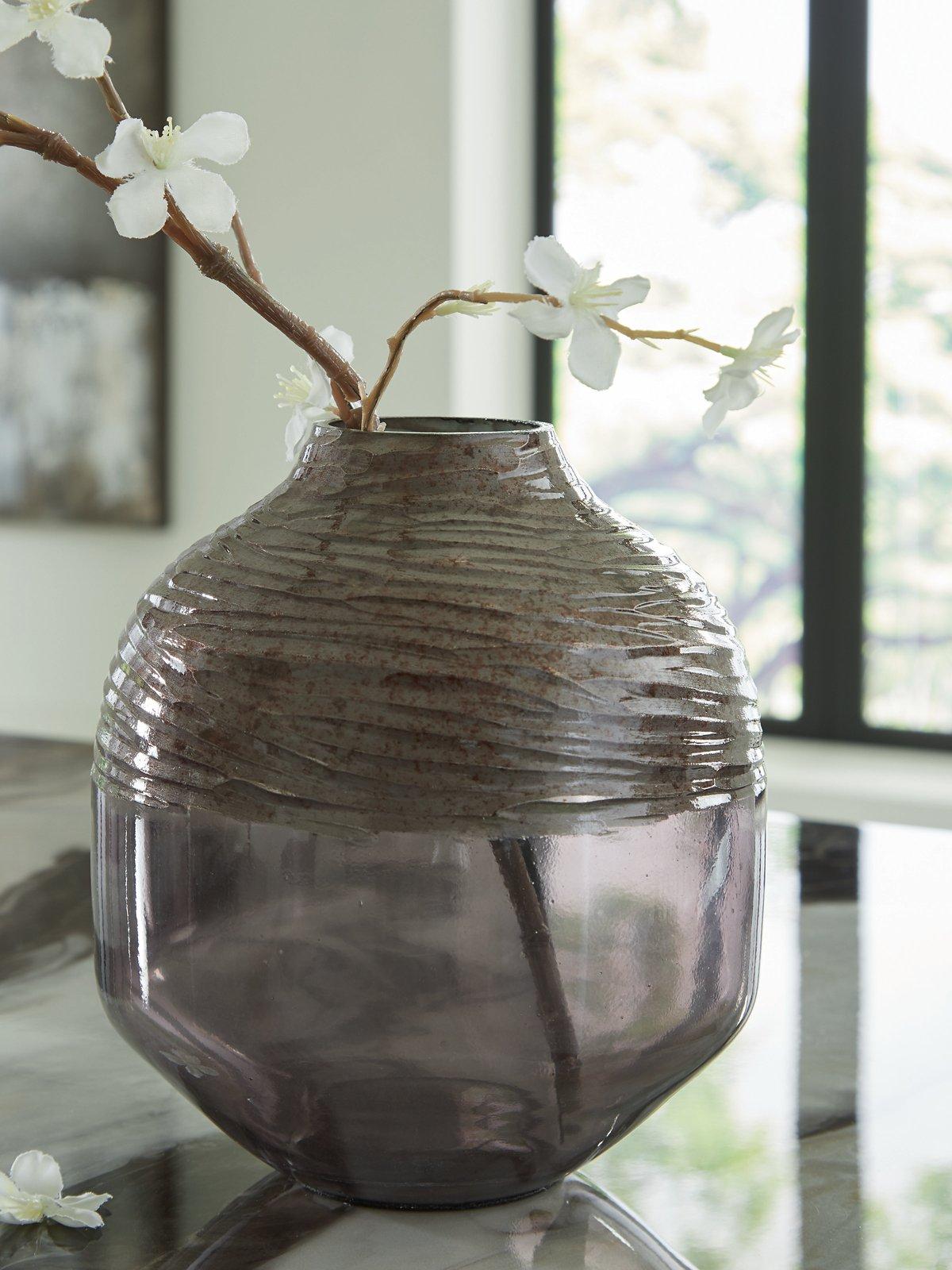 Harpwick Vase - Romeo & Juliet Furniture (Warren,MI)