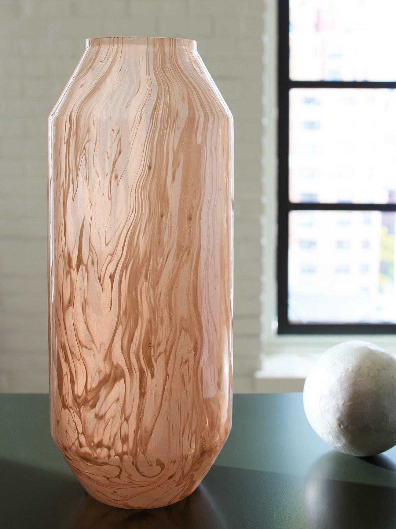 Dushby Vase - Romeo & Juliet Furniture (Warren,MI)