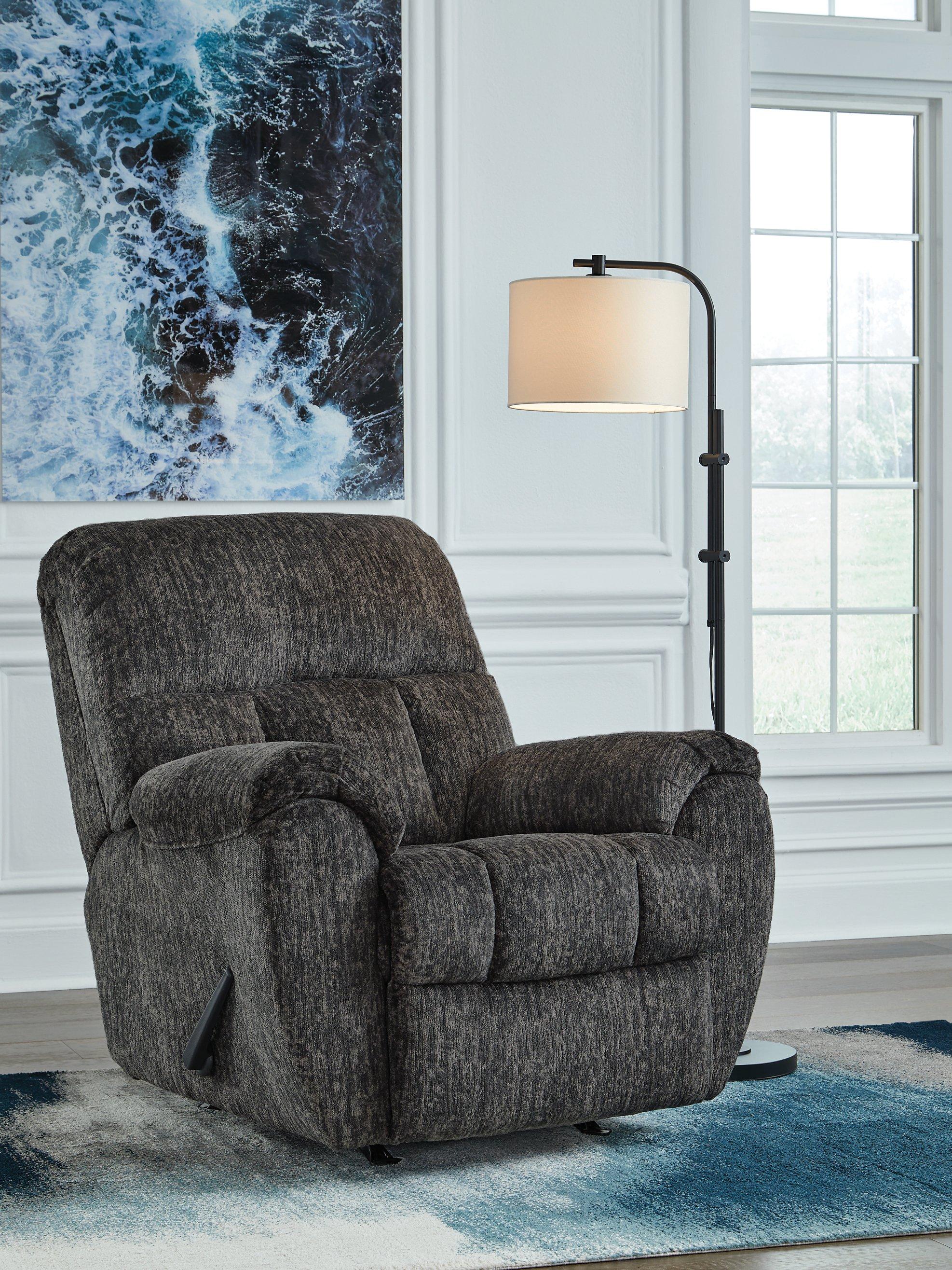 Stayfish Recliner - Romeo & Juliet Furniture (Warren,MI)