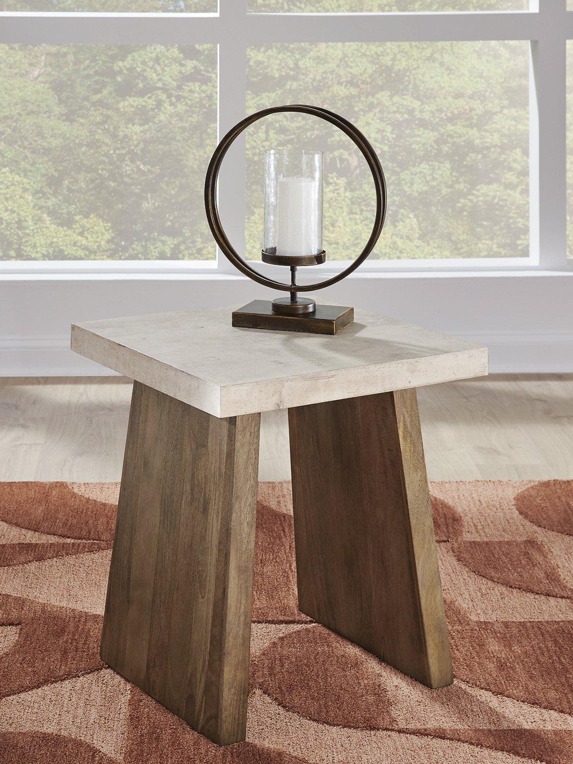 Brendalhouse End Table - Romeo & Juliet Furniture (Warren,MI)