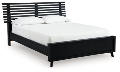 Danziar Queen Slat Bed - Romeo & Juliet Furniture (Warren,MI)