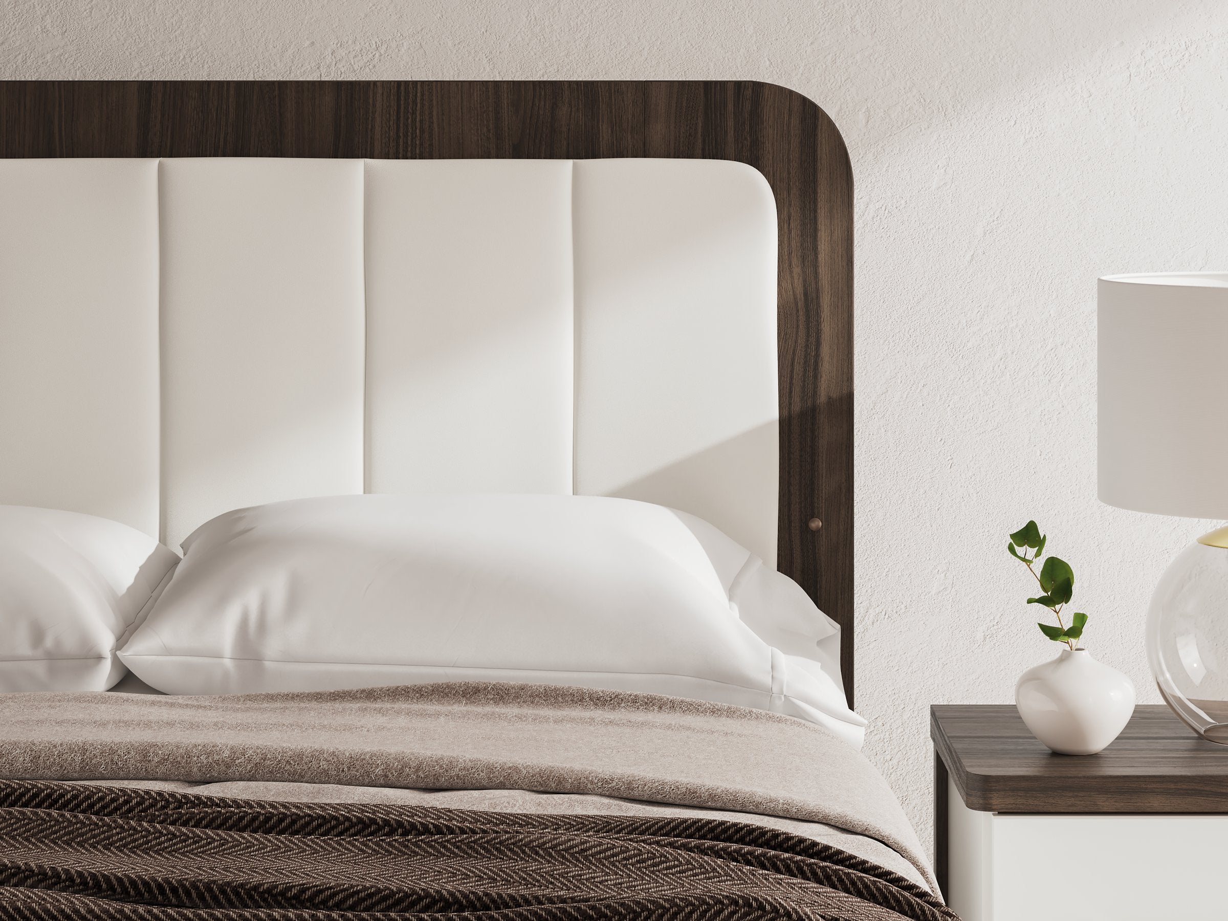 Kendanport Upholstered Bed - Romeo & Juliet Furniture (Warren,MI)