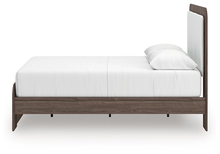 Kendanport Upholstered Bed - Romeo & Juliet Furniture (Warren,MI)