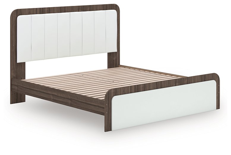 Kendanport Upholstered Bed - Romeo & Juliet Furniture (Warren,MI)