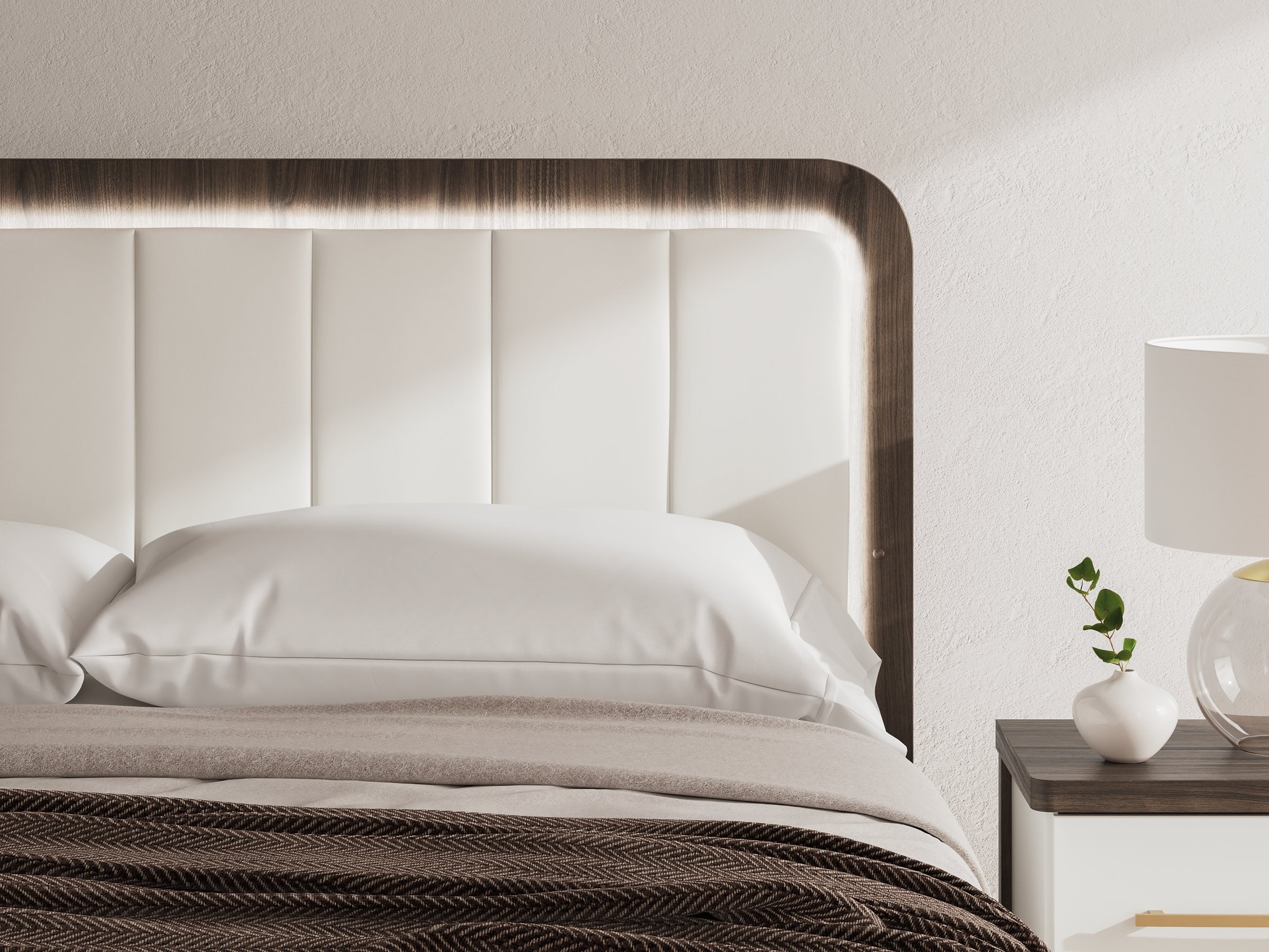 Kendanport Upholstered Bed - Romeo & Juliet Furniture (Warren,MI)