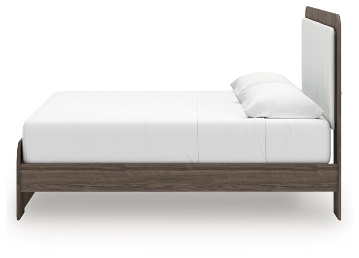 Kendanport Upholstered Bed - Romeo & Juliet Furniture (Warren,MI)