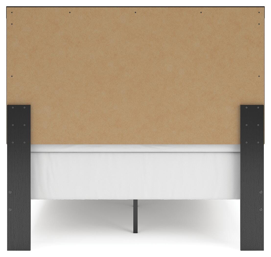 Broachmyn Bed - Romeo & Juliet Furniture (Warren,MI)