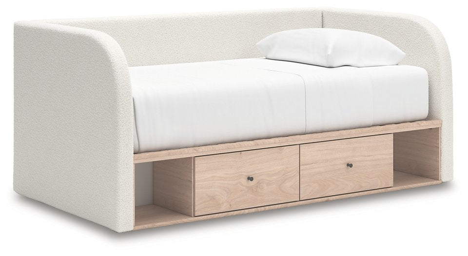 Arloster Upholstered Bed - Romeo & Juliet Furniture (Warren,MI)