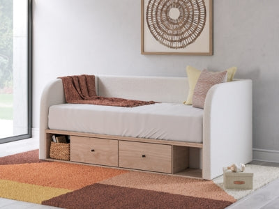 Arloster Upholstered Bed - Romeo & Juliet Furniture (Warren,MI)