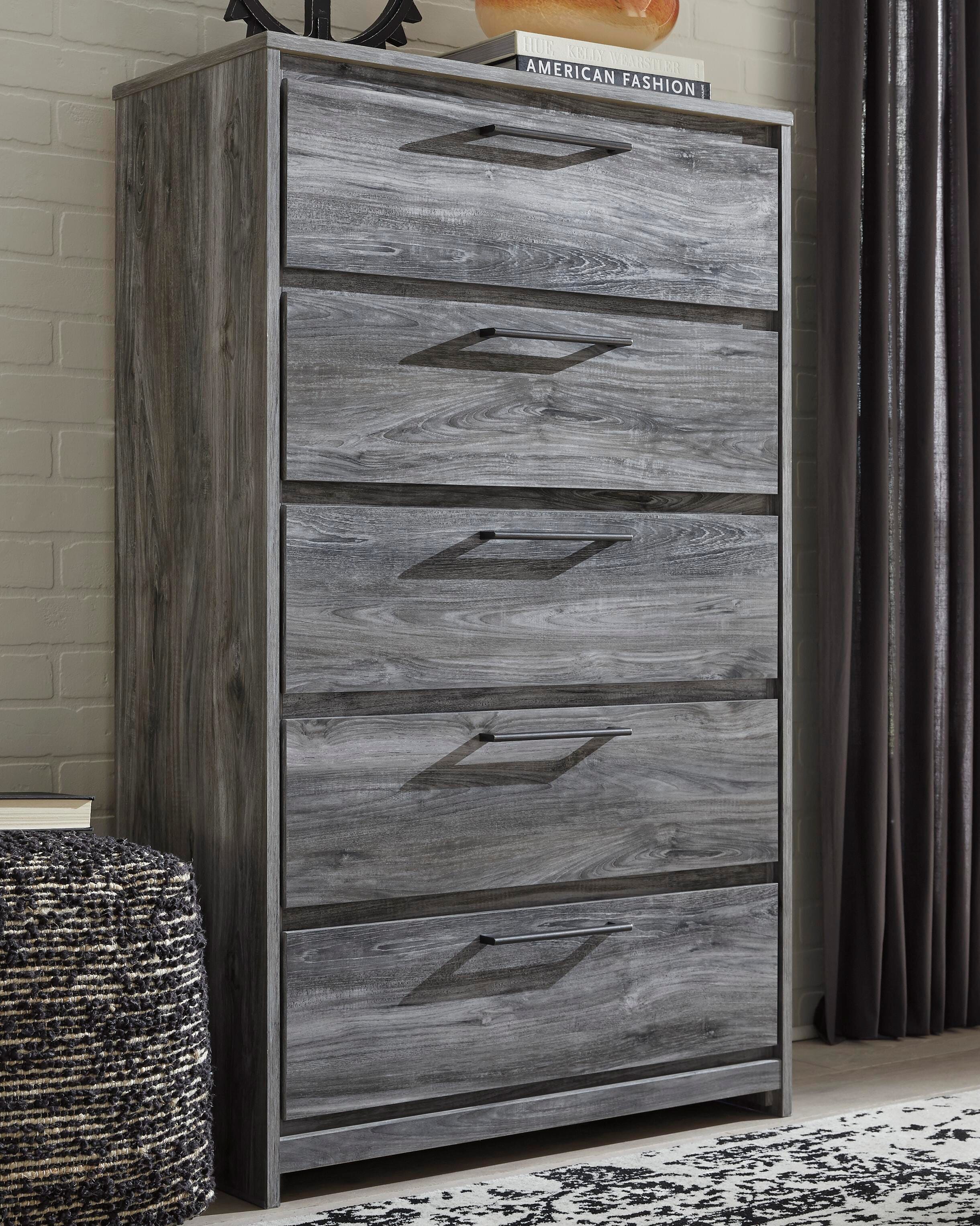 Baystorm Chest of Drawers - Romeo & Juliet Furniture (Warren,MI)