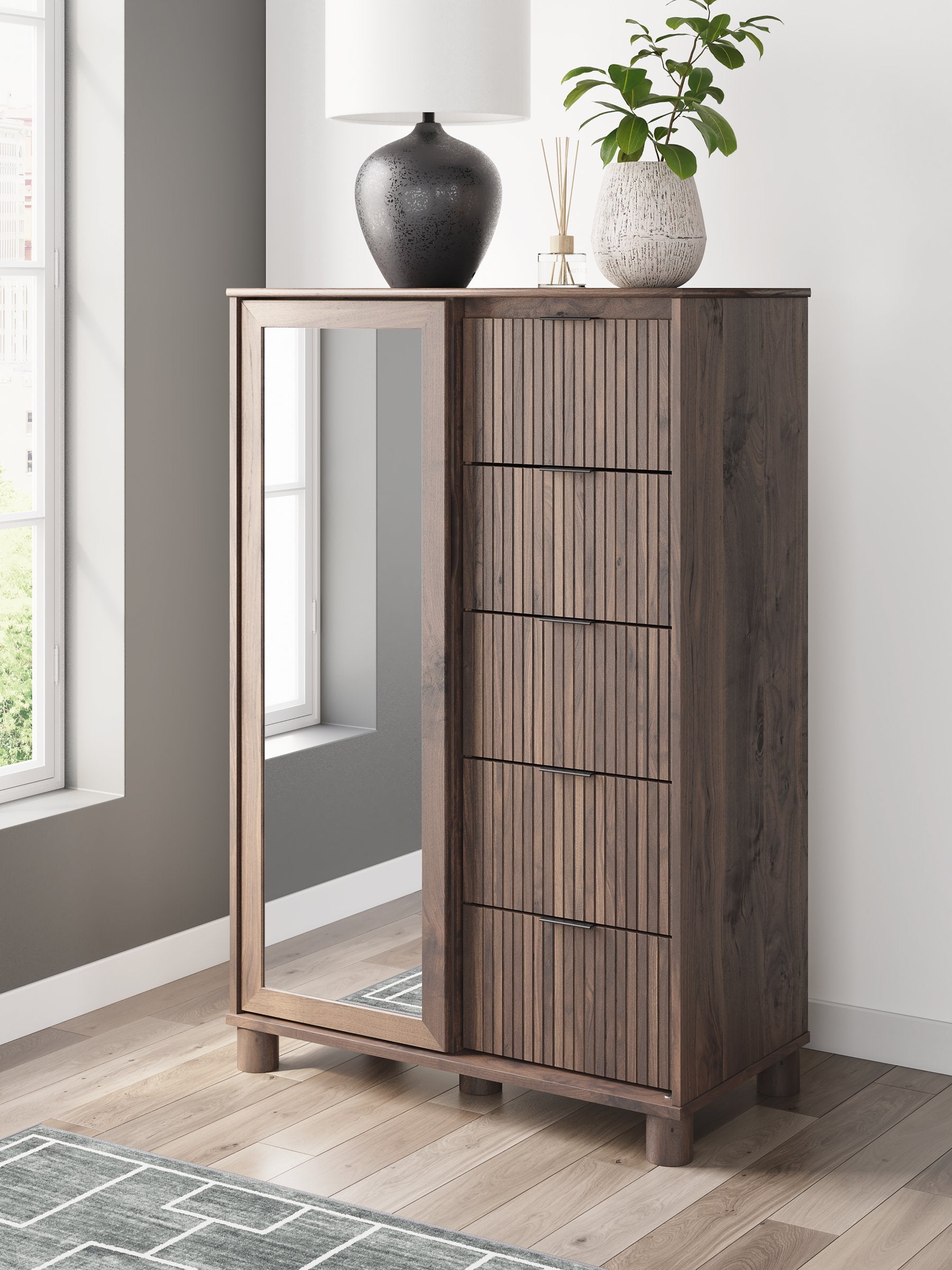 Pamytta Dressing Chest - Romeo & Juliet Furniture (Warren,MI)