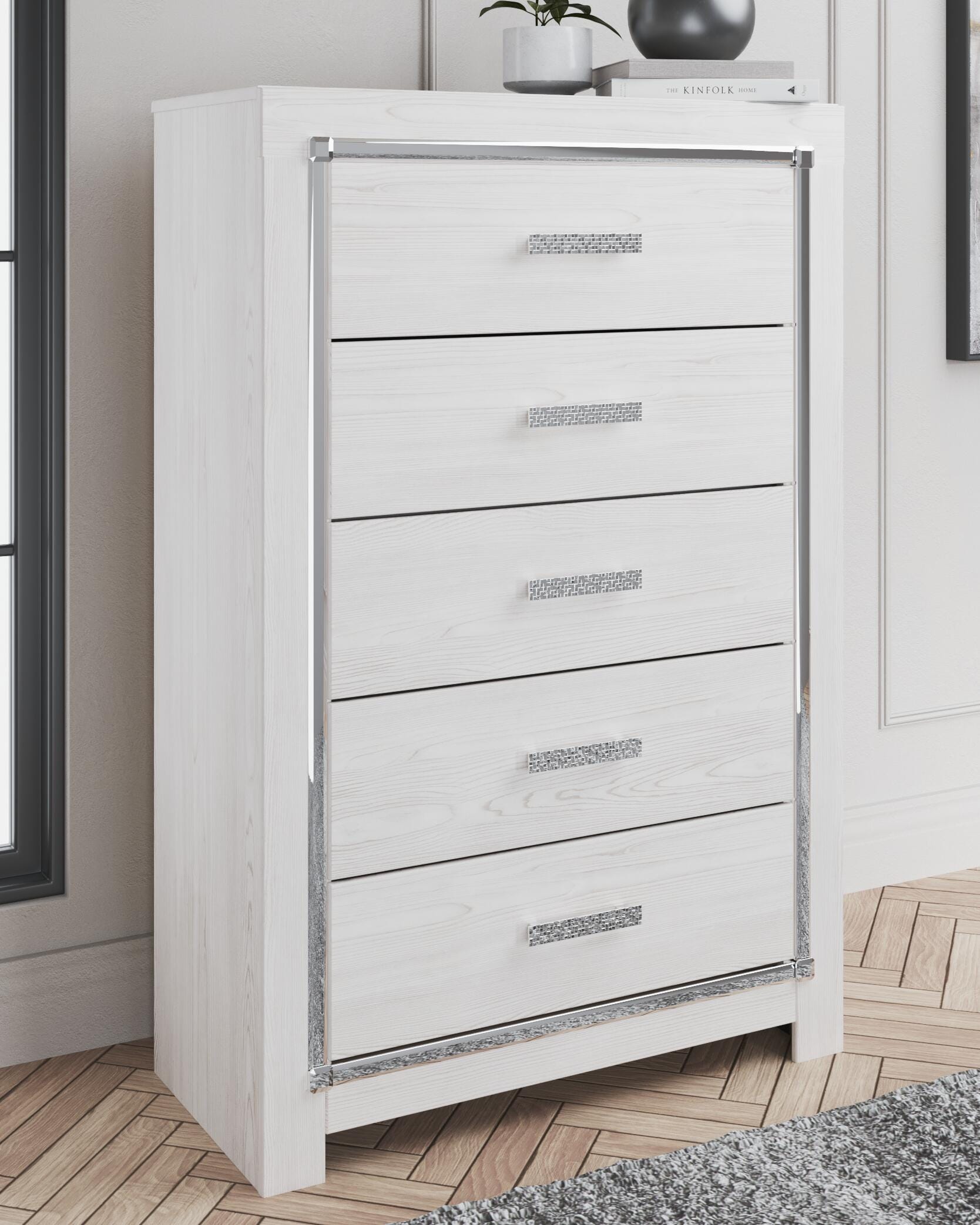 Altyra Chest of Drawers - Romeo & Juliet Furniture (Warren,MI)
