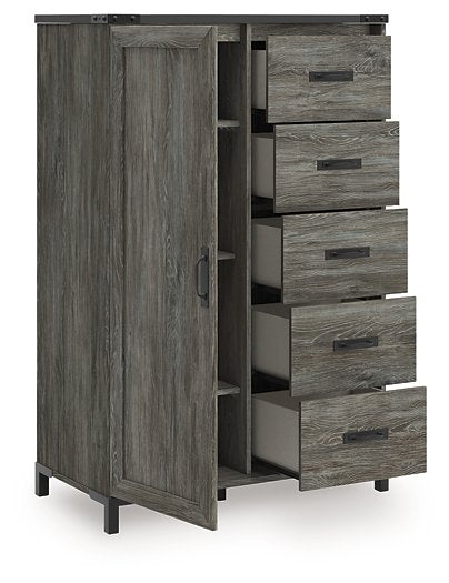 Frandern Dressing Chest - Romeo & Juliet Furniture (Warren,MI)