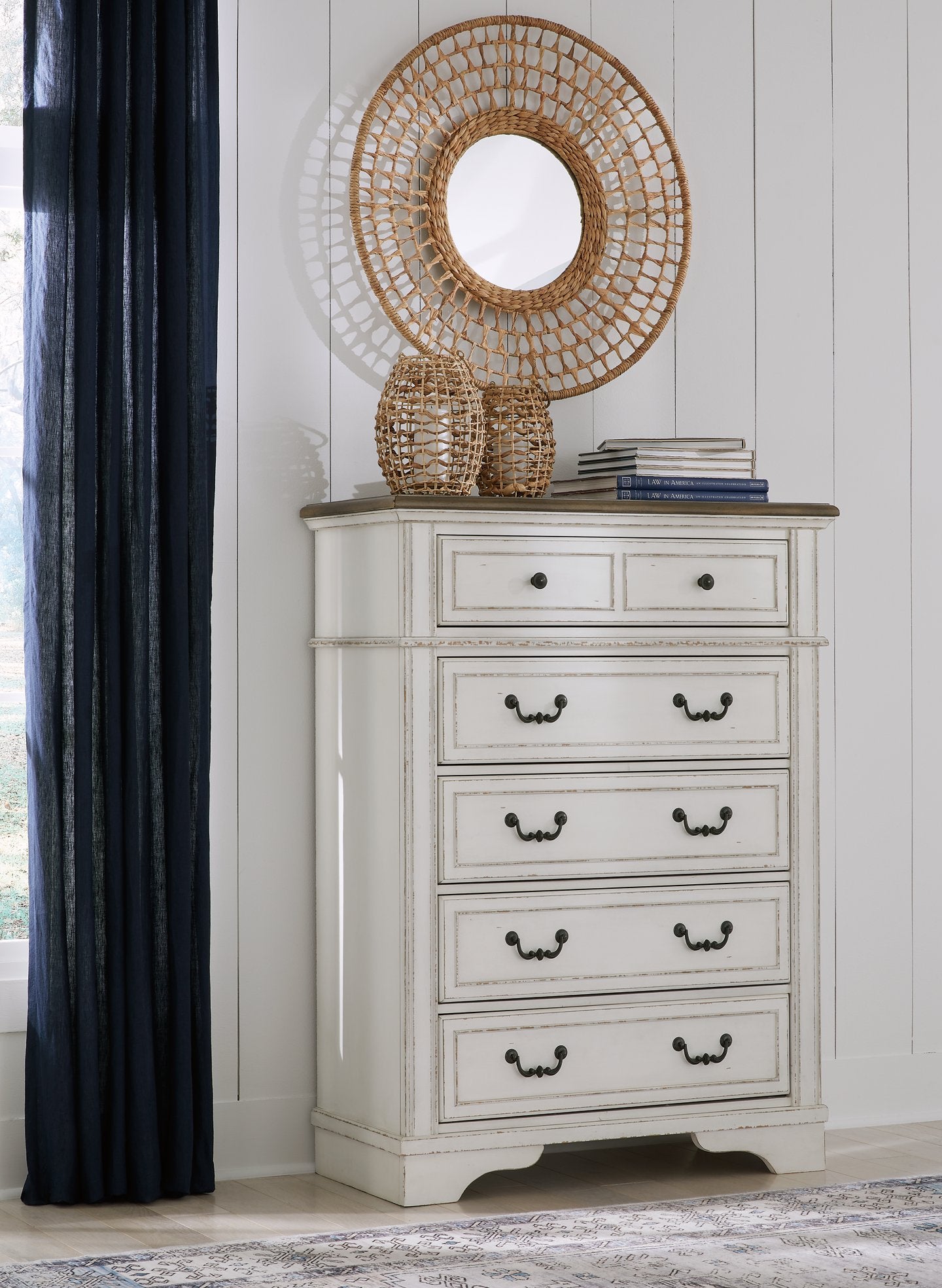 Blendon Chest of Drawers - Romeo & Juliet Furniture (Warren,MI)