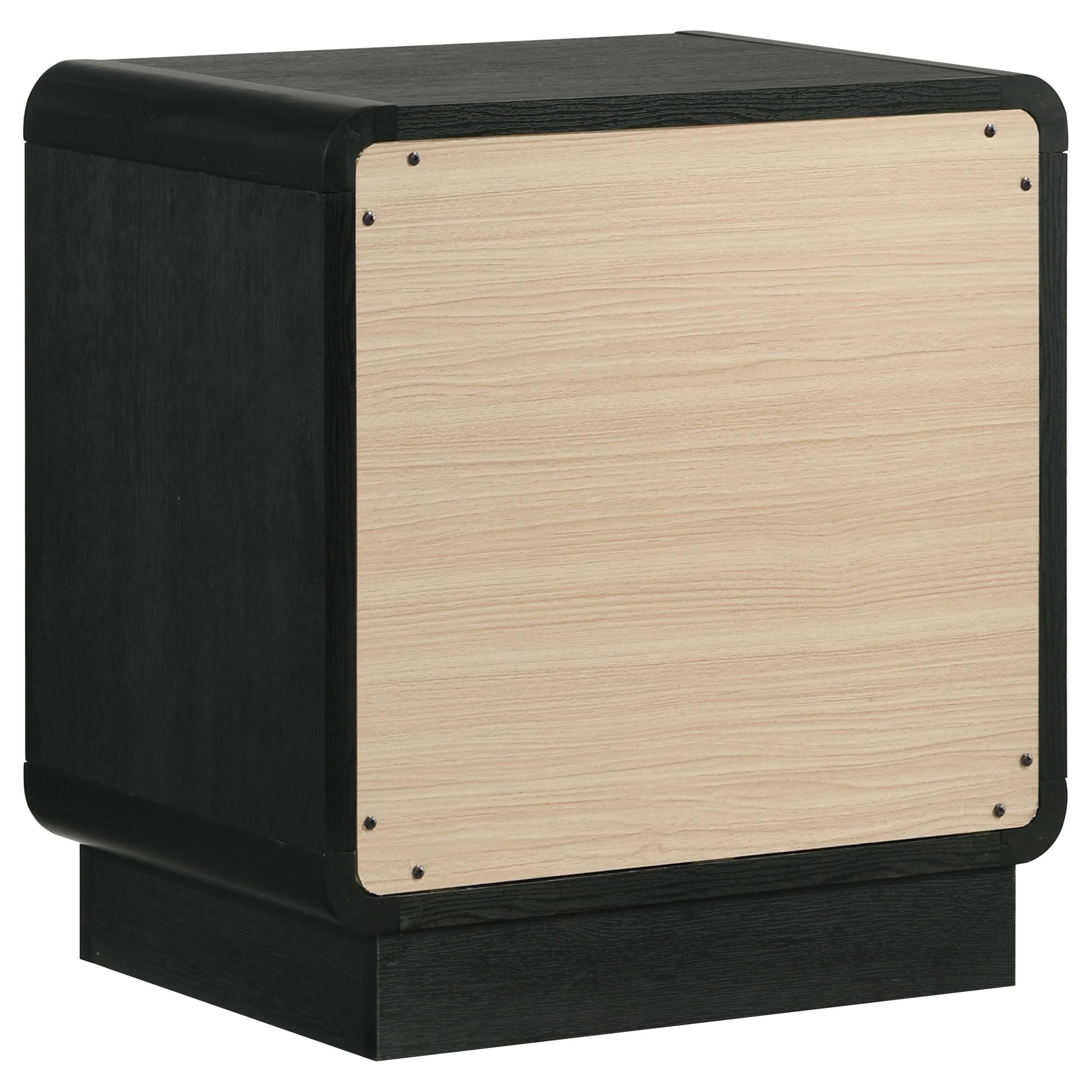 Cavelle Bedroom Set