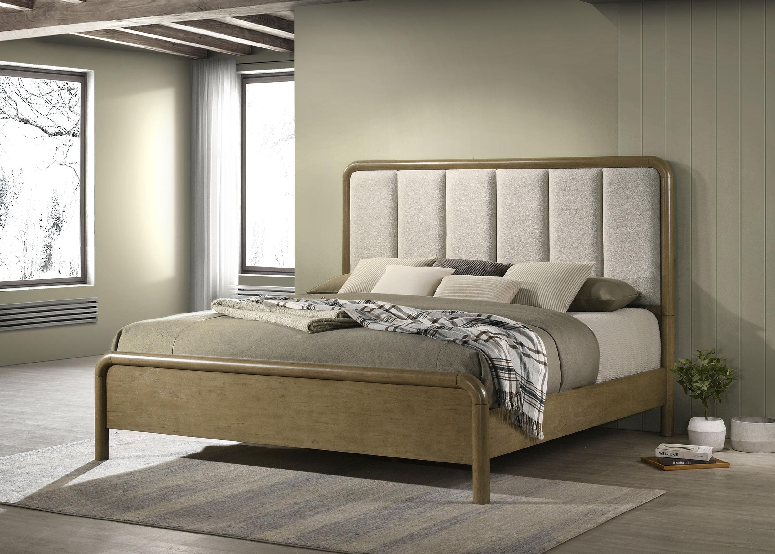 Amsbury Panel Bed - Romeo & Juliet Furniture (Warren,MI)