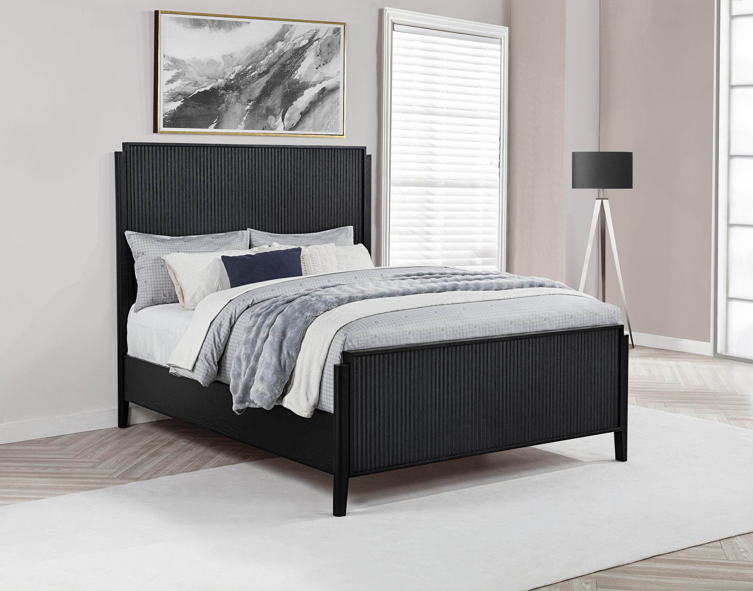 Brookmead Panel Bed - Romeo & Juliet Furniture (Warren,MI)