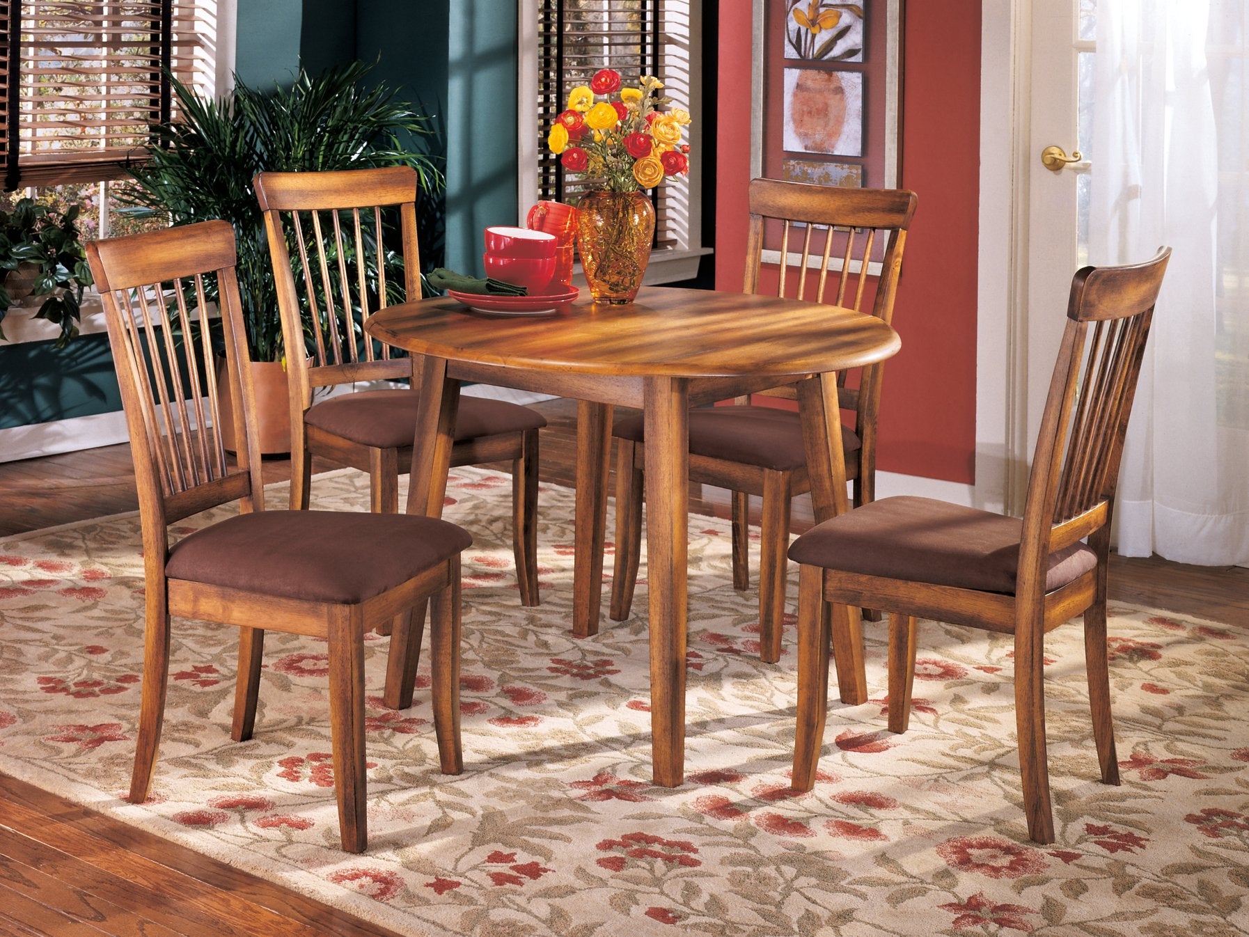 Berringer Dining Set - Romeo & Juliet Furniture (Warren,MI)