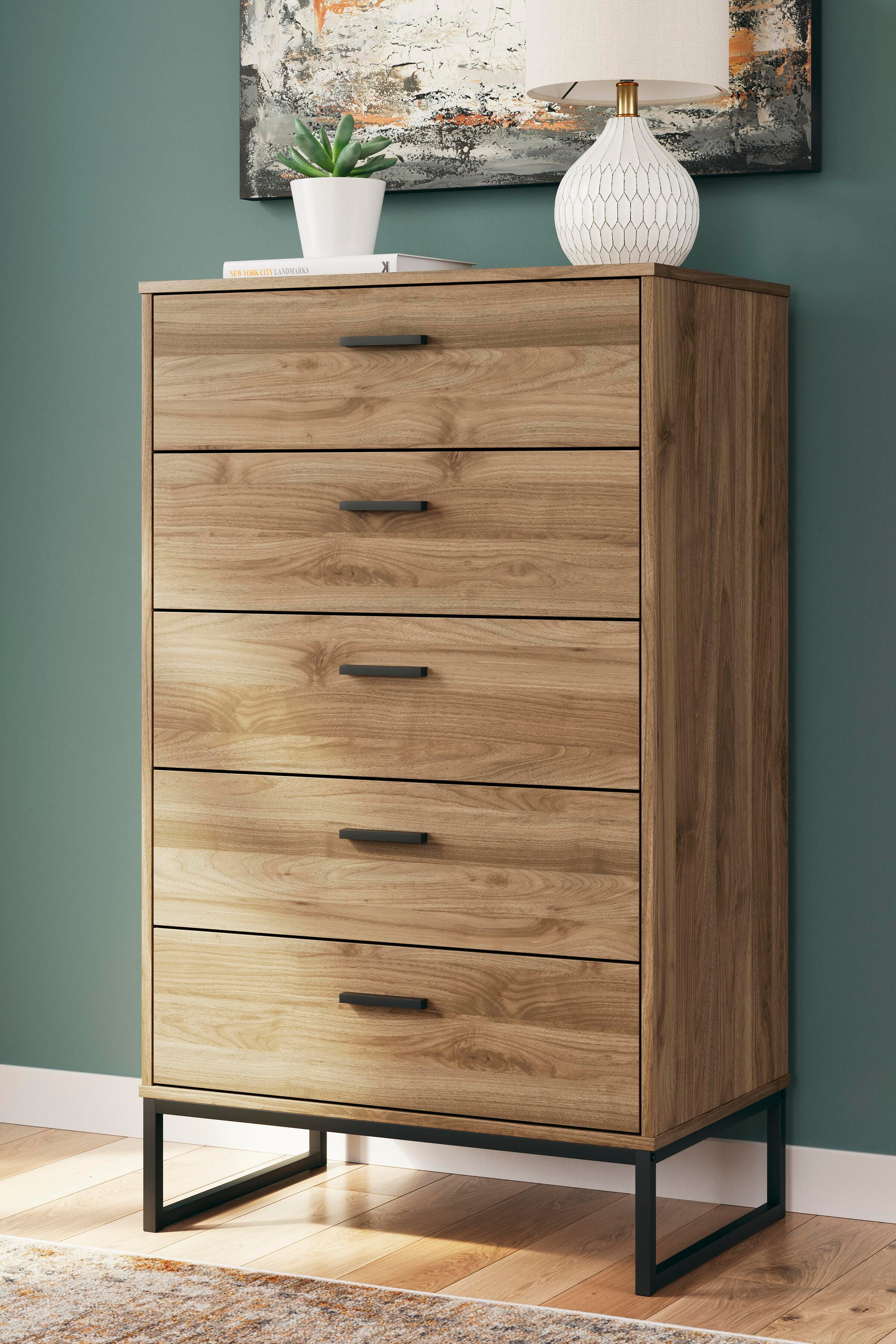 Deanlow Chest of Drawers - Romeo & Juliet Furniture (Warren,MI)