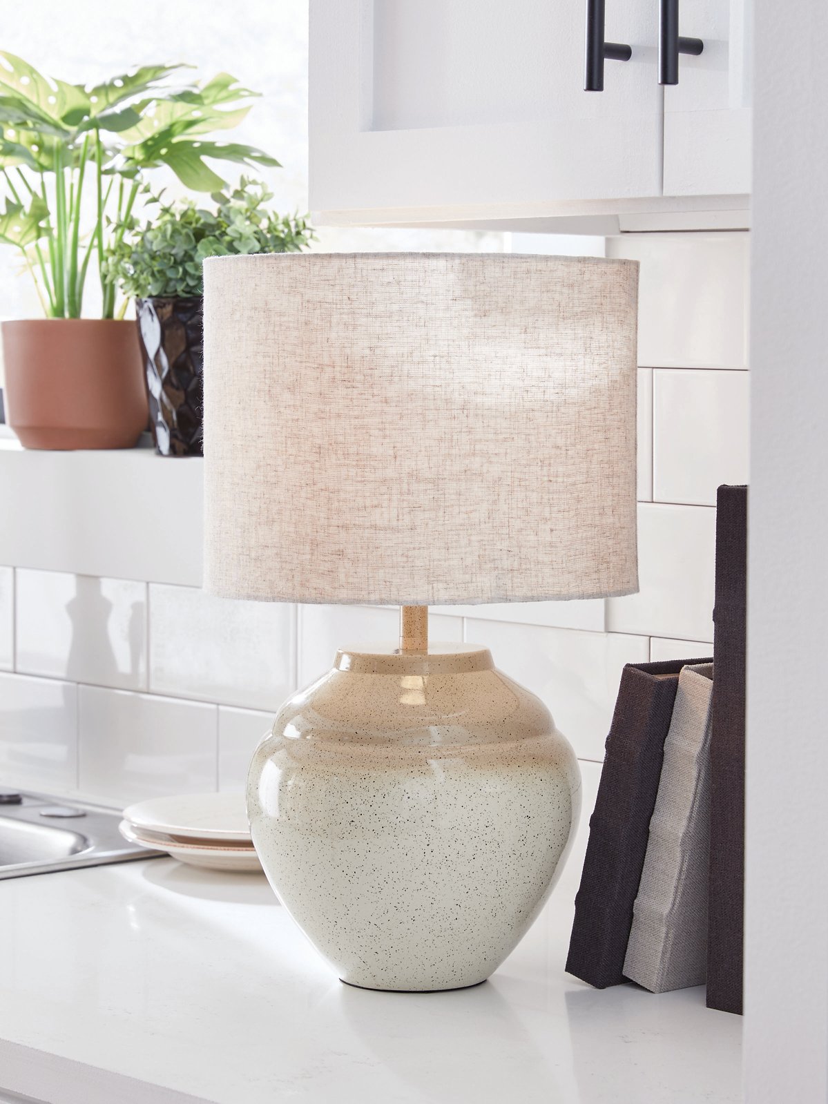 Waldish Table Lamp - Romeo & Juliet Furniture (Warren,MI)