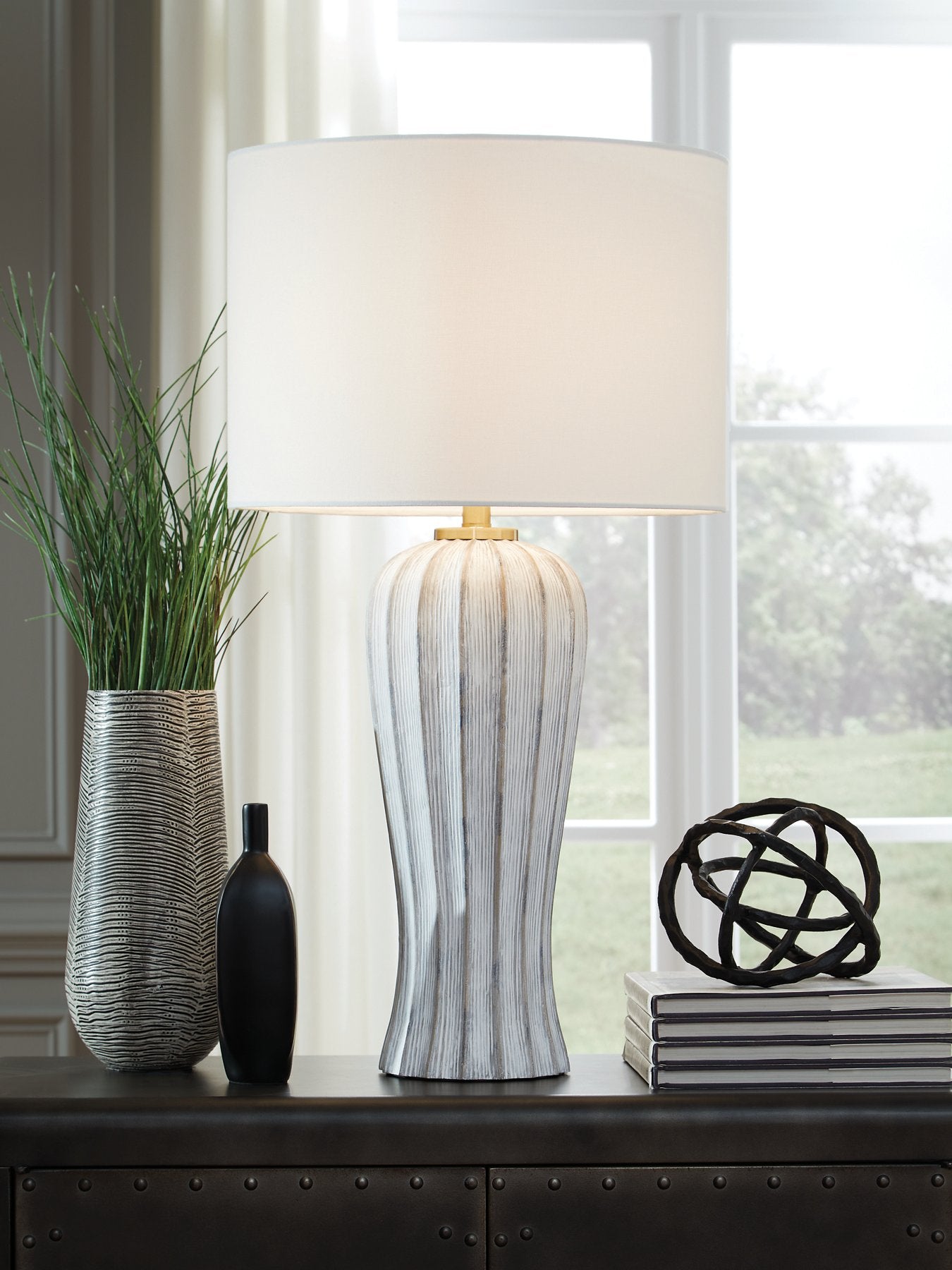 Lanwell Table Lamp - Romeo & Juliet Furniture (Warren,MI)