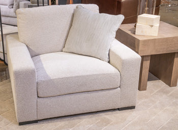 Conlee-Pike Oversized Chair - Romeo & Juliet Furniture (Warren,MI)