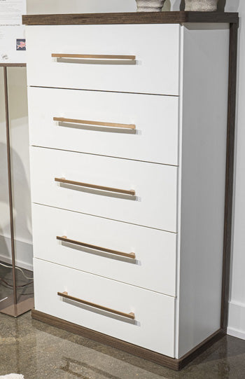 Kendanport Chest of Drawers - Romeo & Juliet Furniture (Warren,MI)