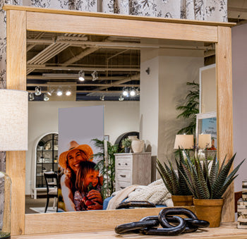 Makidern Bedroom Mirror - Romeo & Juliet Furniture (Warren,MI)