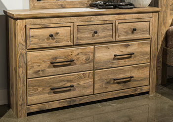 Rusticott Dresser and Mirror - Romeo & Juliet Furniture (Warren,MI)