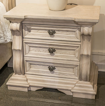 Bruchandi Nightstand - Romeo & Juliet Furniture (Warren,MI)