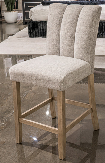 Larawyn Counter Height Barstool - Romeo & Juliet Furniture (Warren,MI)