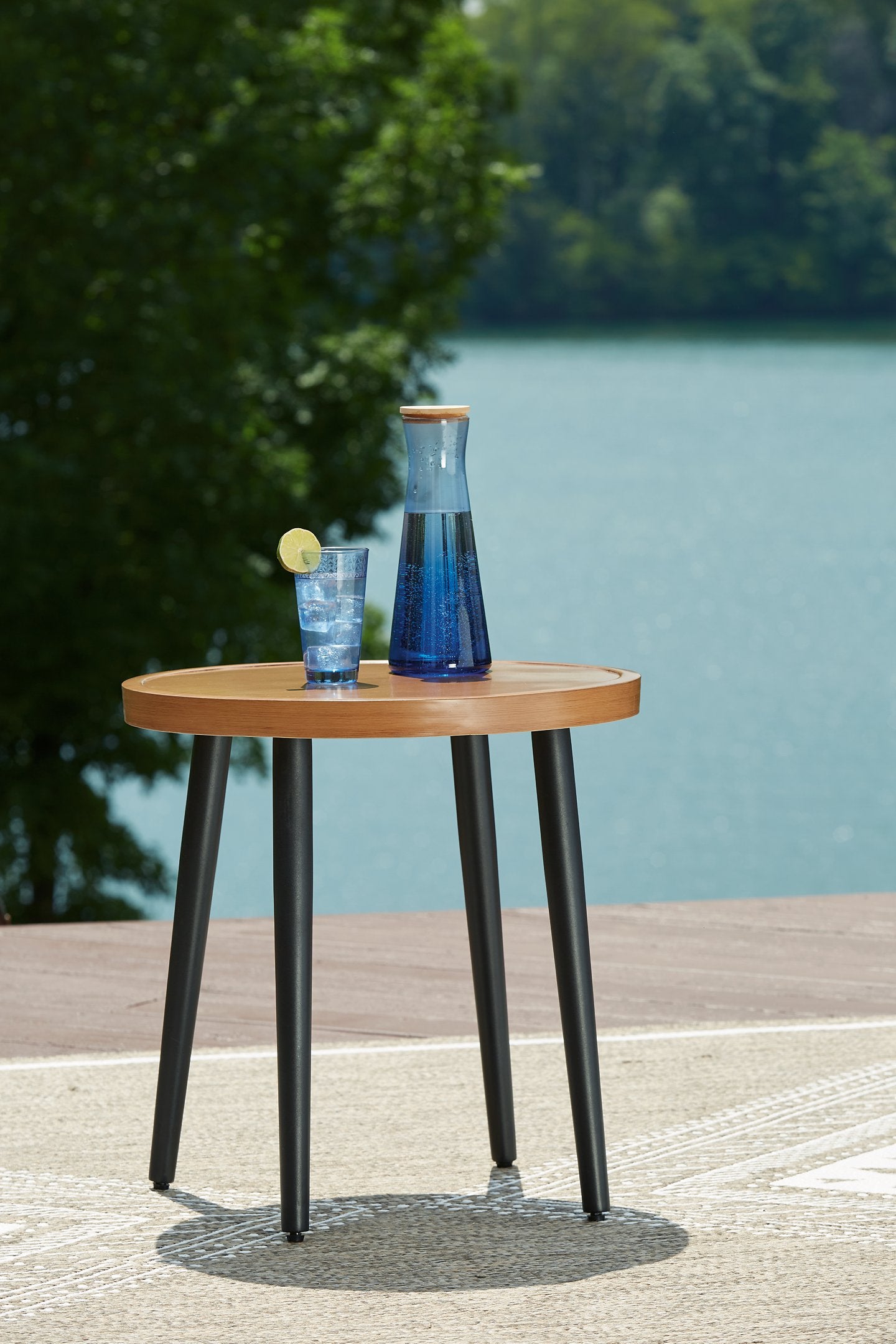 Horizon Hall Outdoor End Table - Romeo & Juliet Furniture (Warren,MI)