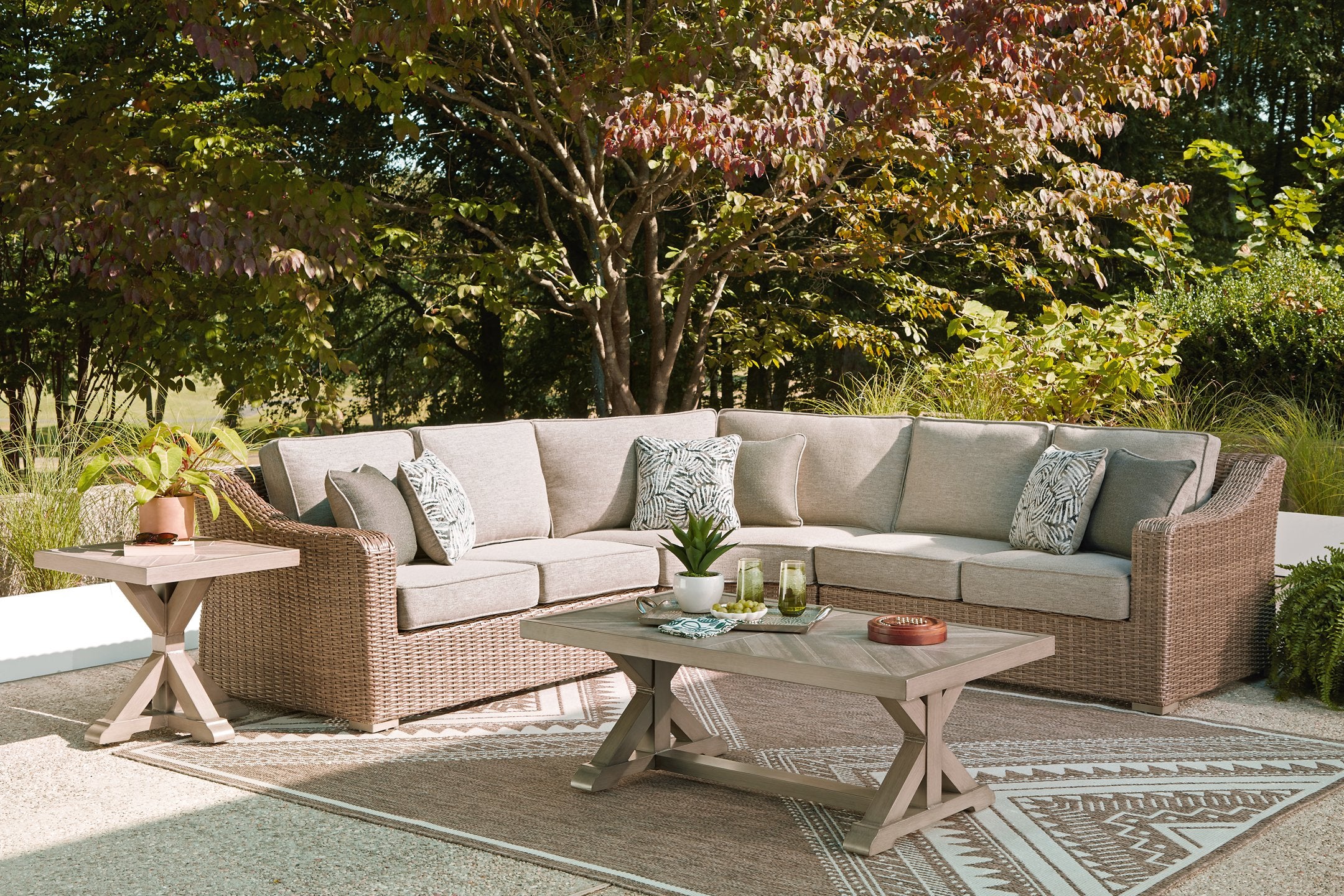 Laguna Heights Outdoor Sectional - Romeo & Juliet Furniture (Warren,MI)