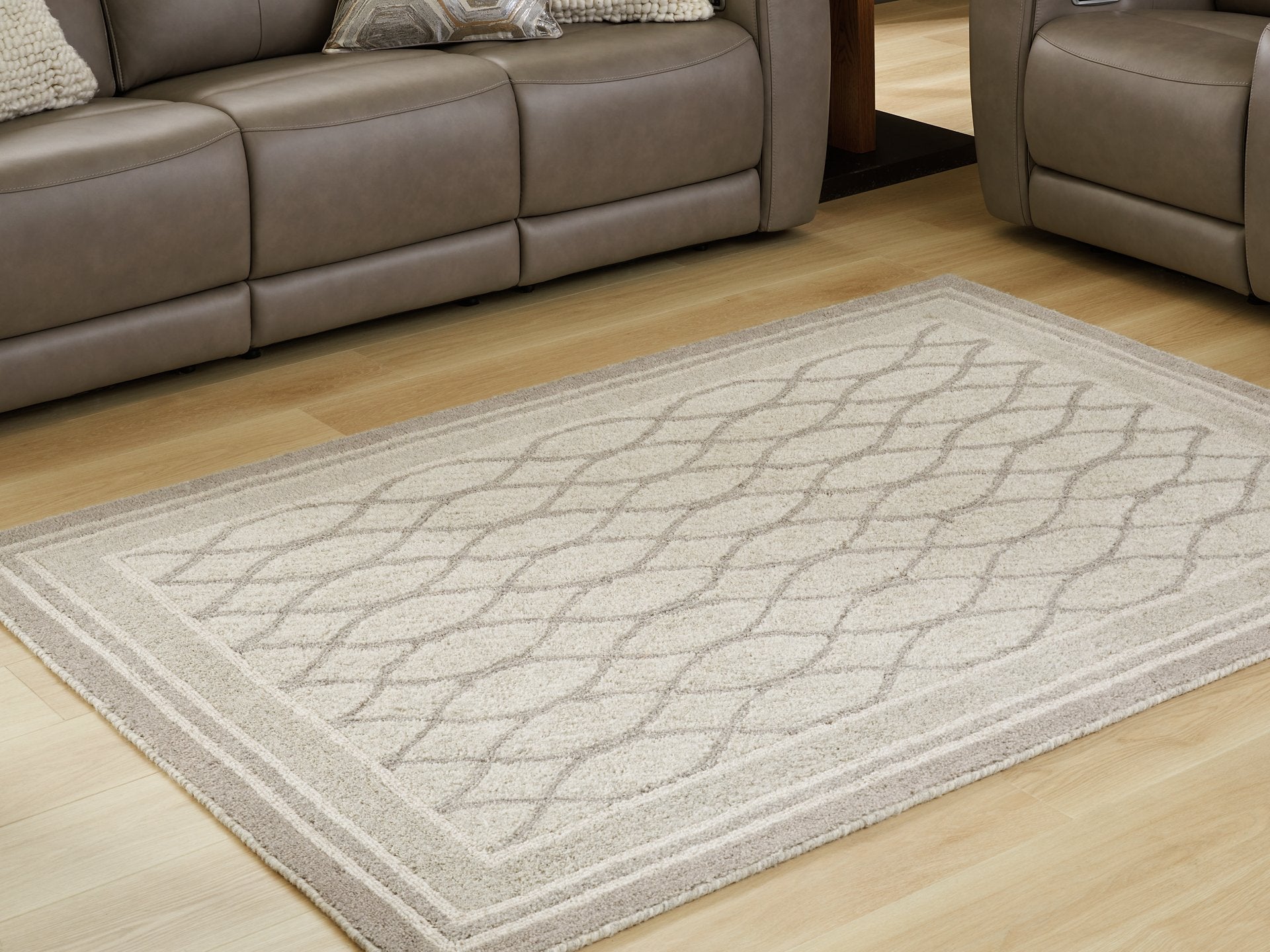 Wimney Medium Rug - Romeo & Juliet Furniture (Warren,MI)