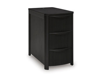 Camdill Chairside End Table - Romeo & Juliet Furniture (Warren,MI)