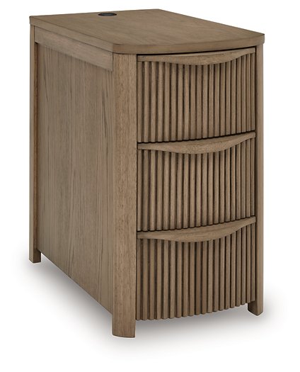 Camdill Chairside End Table - Romeo & Juliet Furniture (Warren,MI)