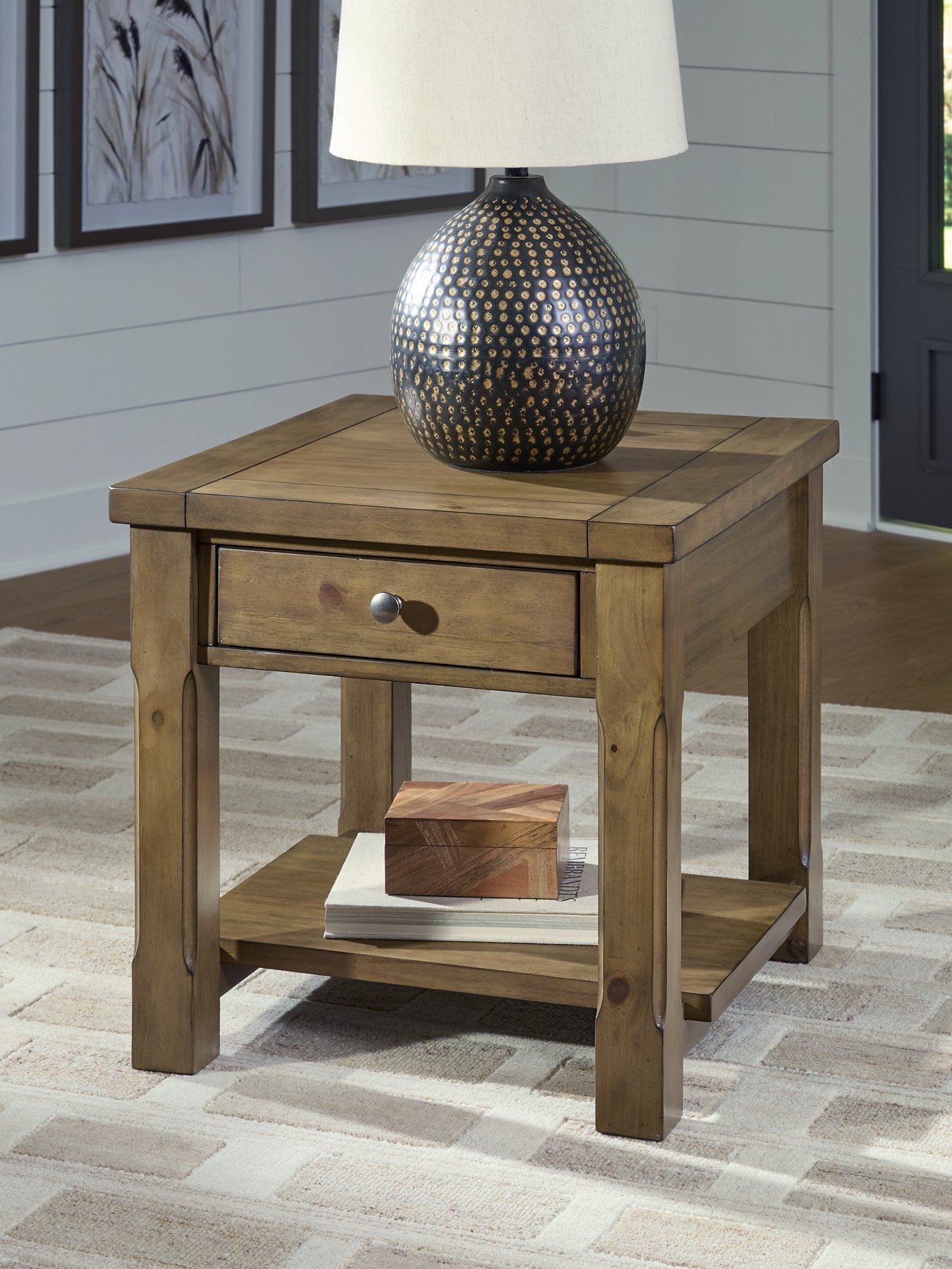 Vandenmore End Table - Romeo & Juliet Furniture (Warren,MI)