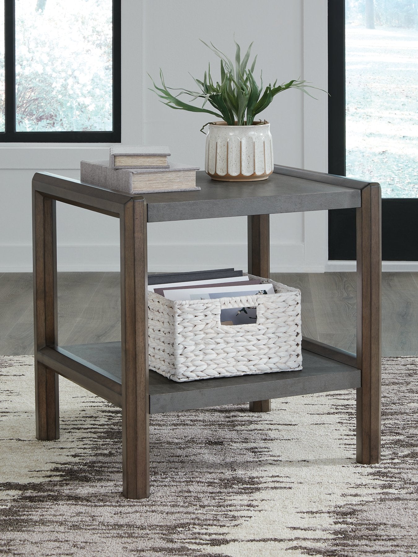 Kallenny End Table - Romeo & Juliet Furniture (Warren,MI)
