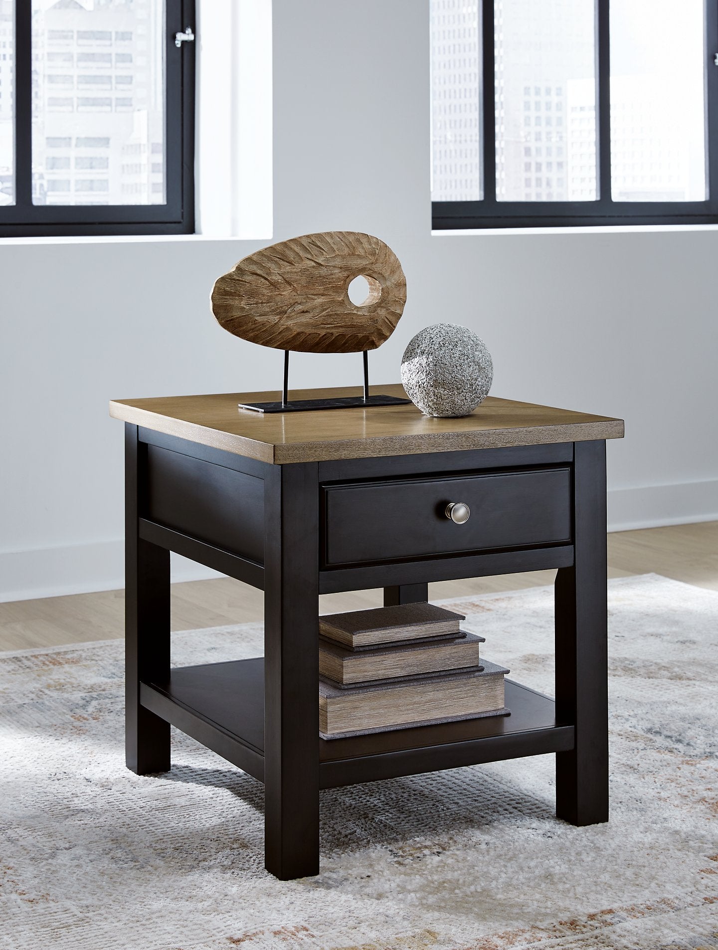 Drazmine End Table - Romeo & Juliet Furniture (Warren,MI)