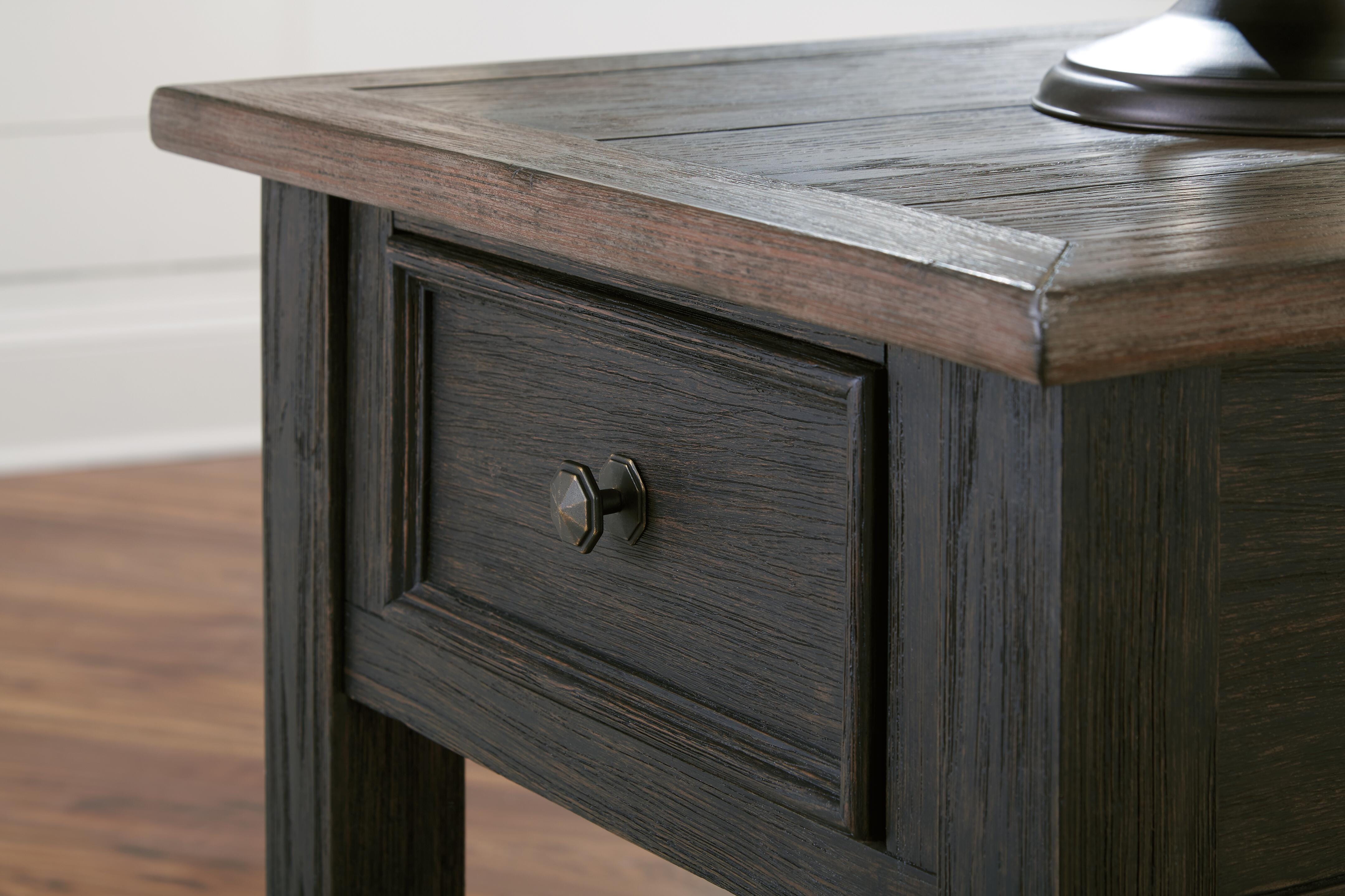 Tyler Creek Occasional Table Set - Romeo & Juliet Furniture (Warren,MI)