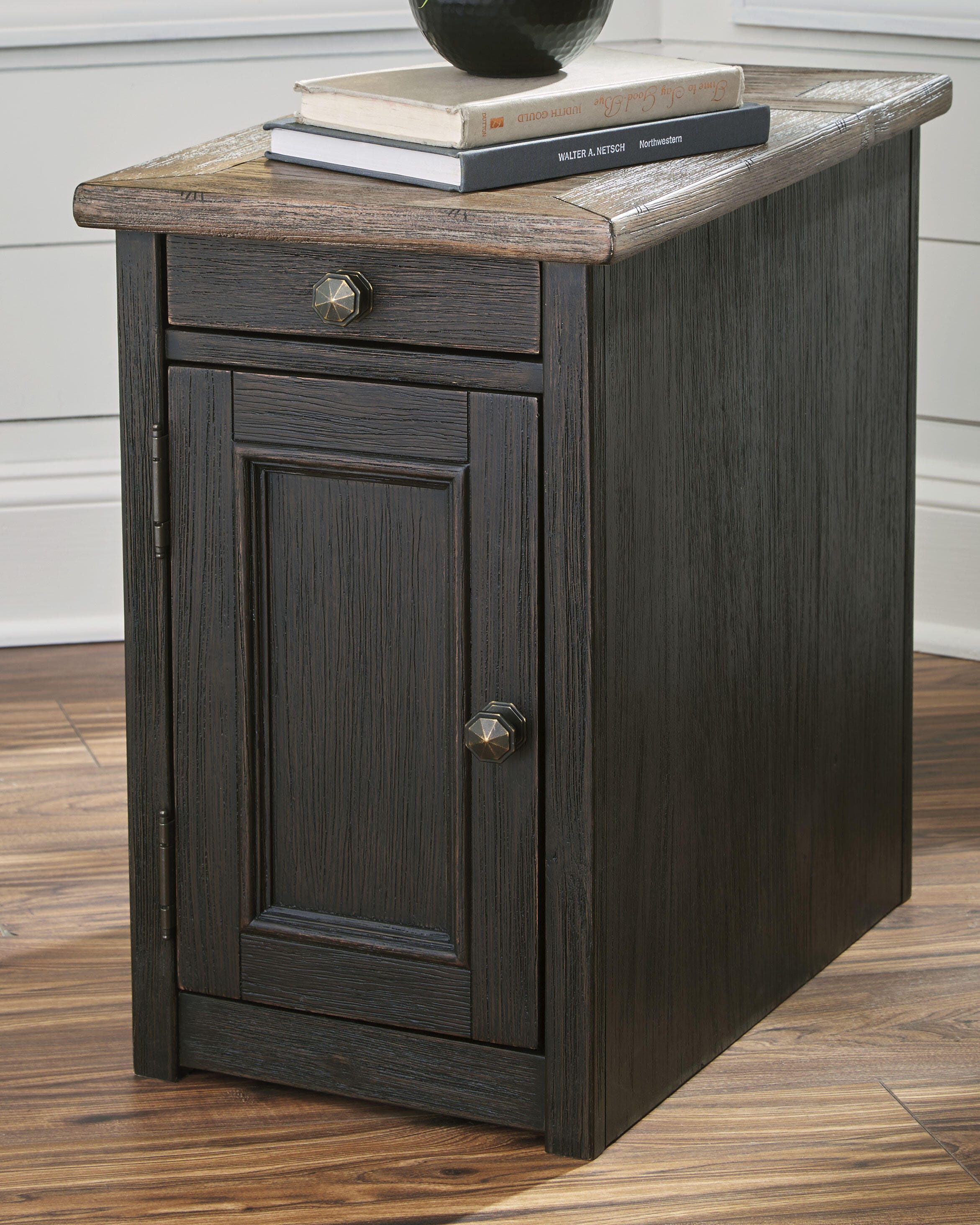 Tyler Creek End Table Set - Romeo & Juliet Furniture (Warren,MI)