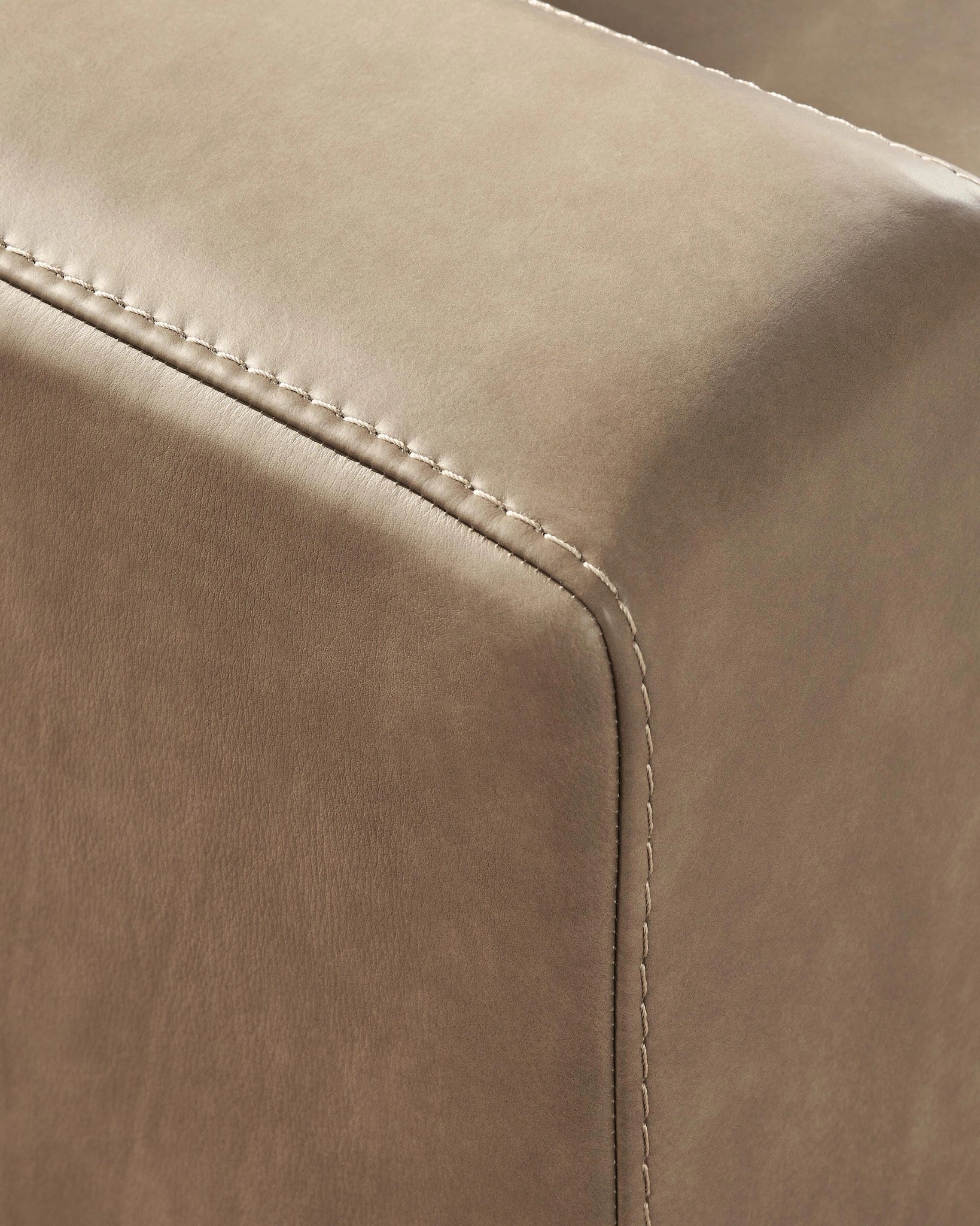 Veronella Sectional