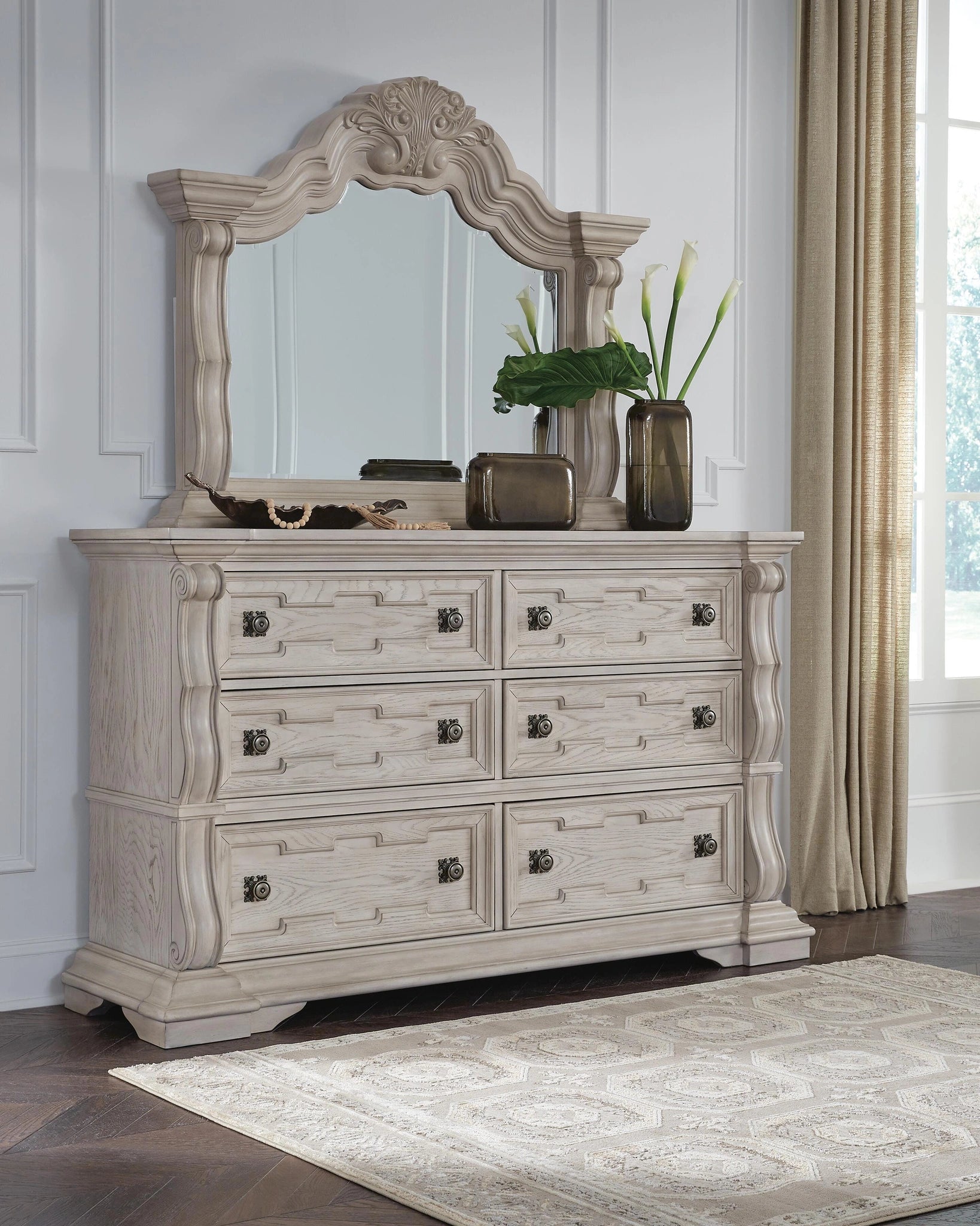 Bruchandi Bedroom Set