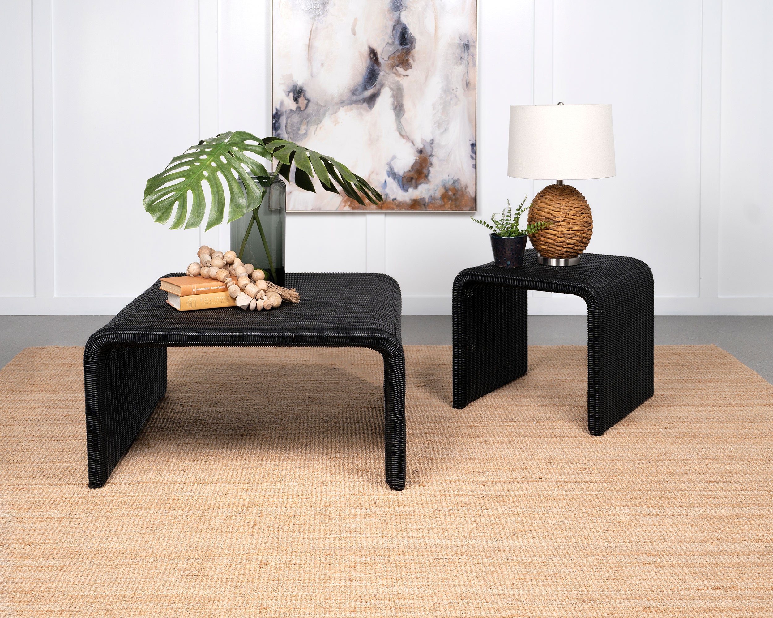 Cahya Sets Black