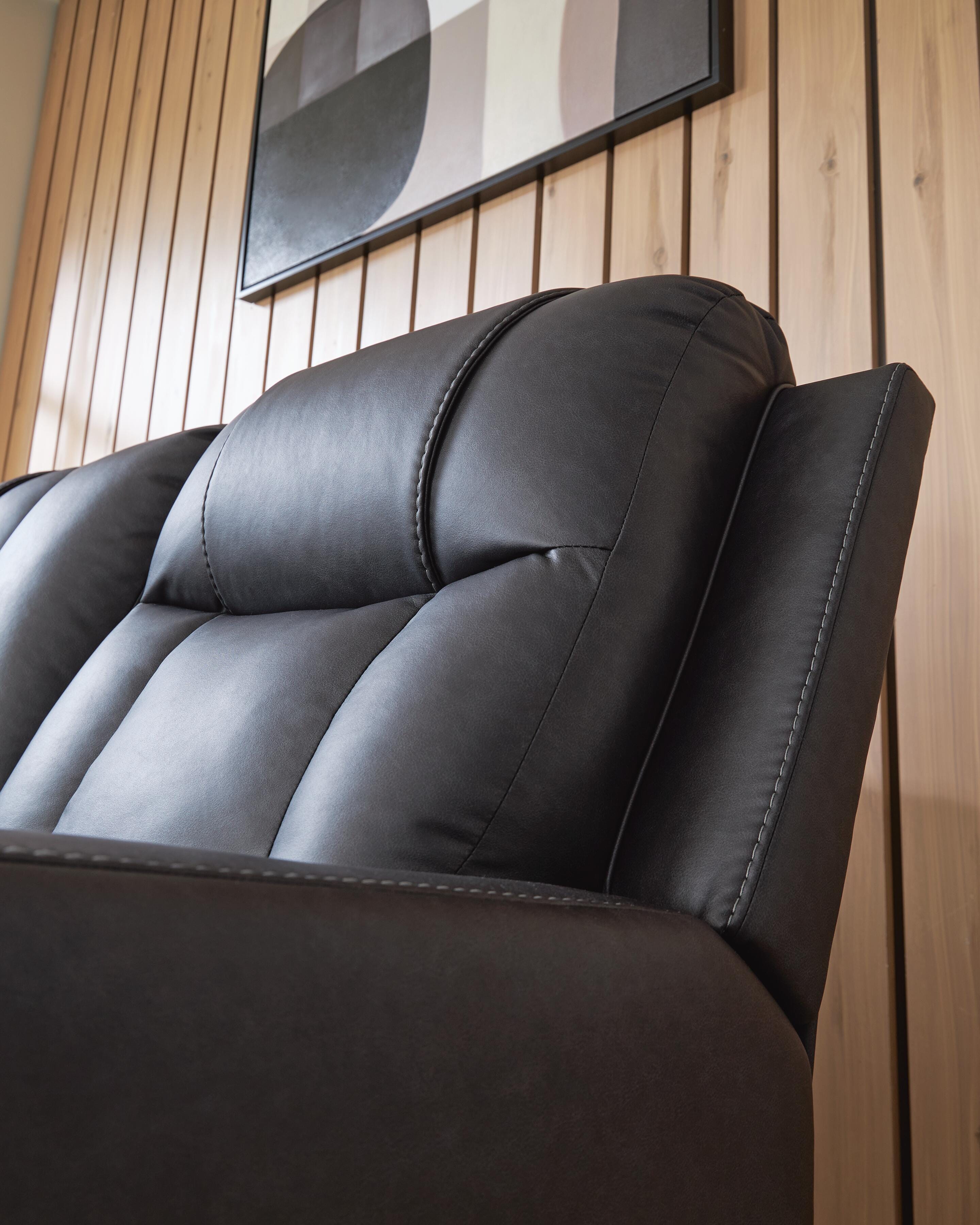 Mackmenville Reclining Loveseat with Console - Romeo & Juliet Furniture (Warren,MI)